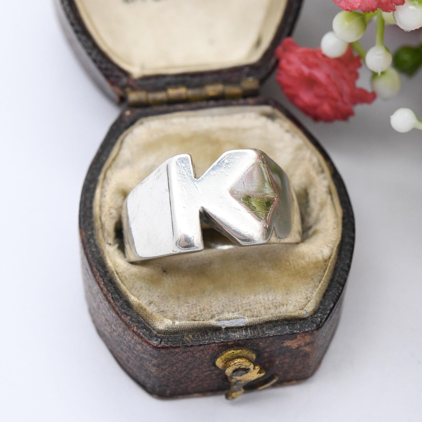 Vintage Sterling Silver Letter K Signet Ring 1976 - Mid-Century Chunky Unisex Jewellery | UK Size - O | US Size - 7 1/4