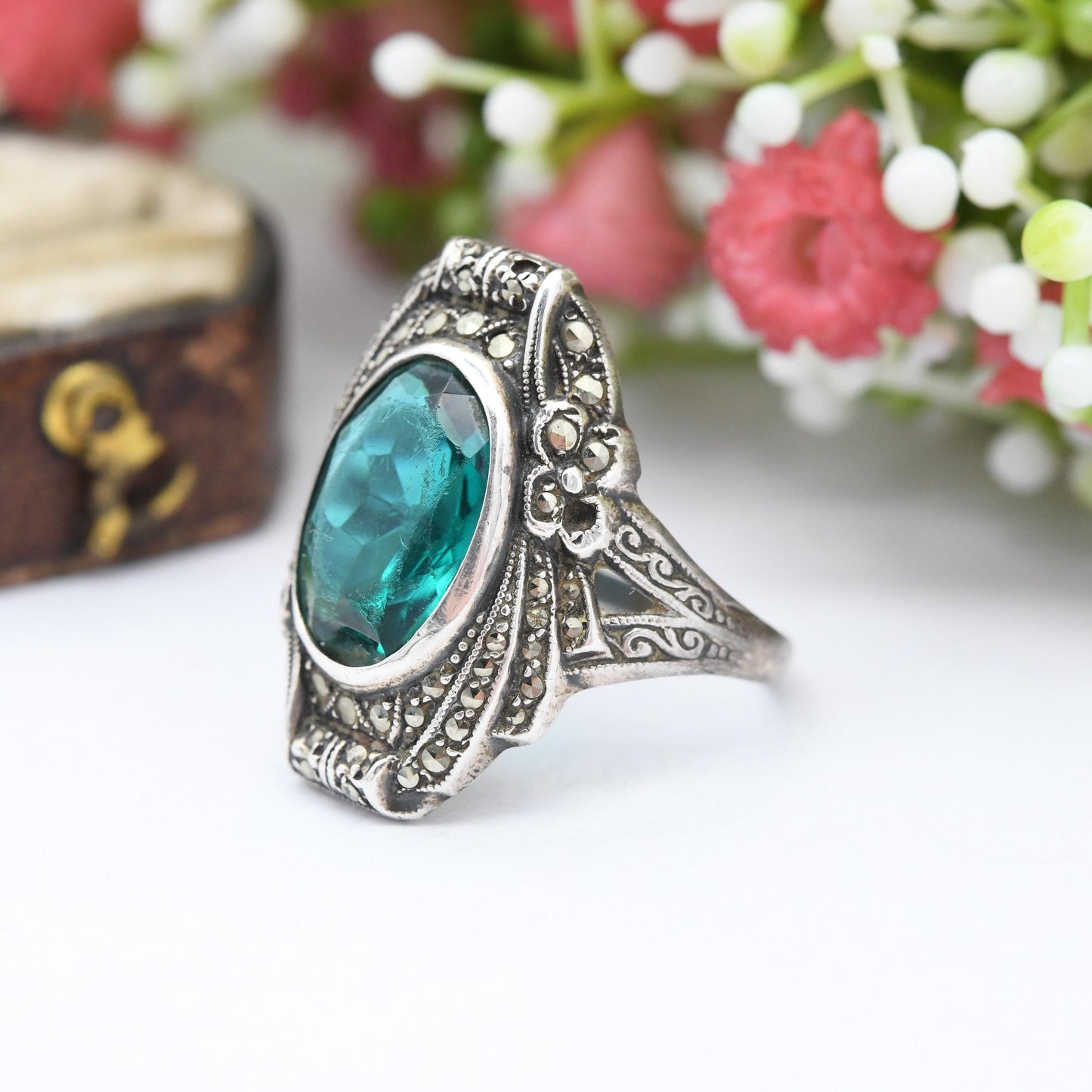 Vintage Art Deco Sterling Silver Plaque Ring Marcasite and Green Paste Stone Made in USA ->U<- - Cocktail Ring | UK Size - S | US Size - 9