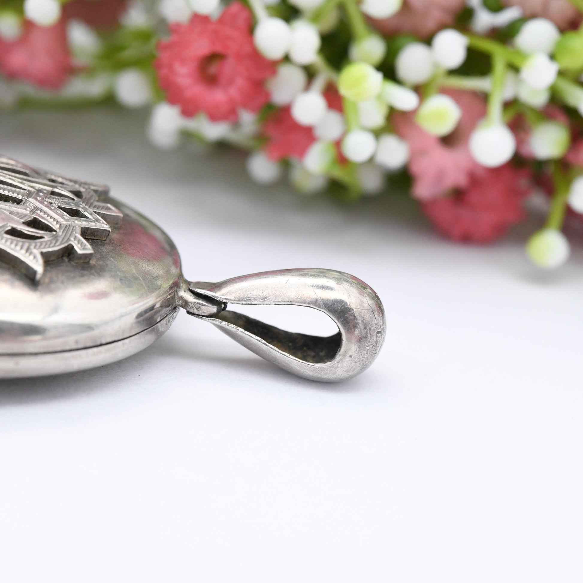 Antique Victorian Sterling Silver Monogram Locket Interwoven Letters ATE - Oval Pendant Engraved Sentimental Initial Gift Aesthetic Movement