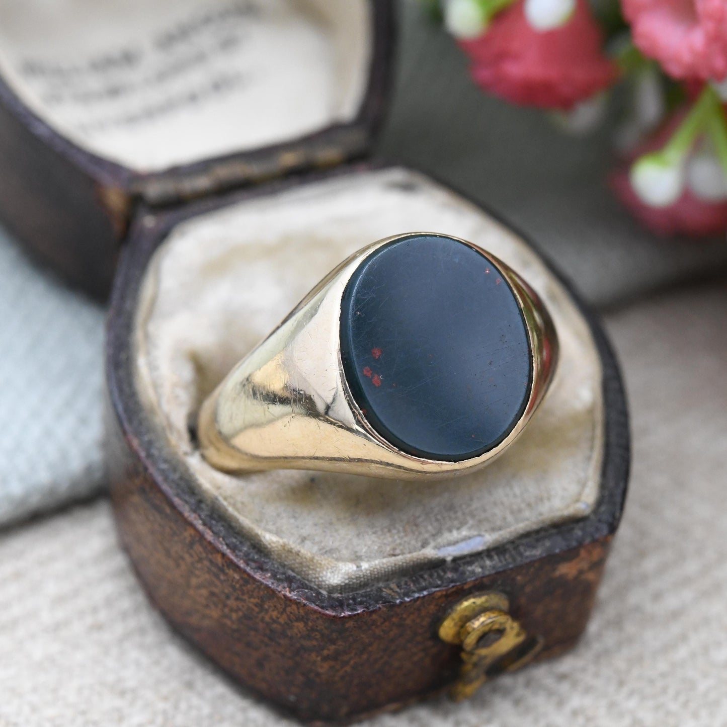 Vintage 9ct Gold Bloodstone Signet Ring 1959 Charles Green & Son - Large Gemstone Ring | Gift for Boyfriend | UK Size - R | US Size - 8 1/2