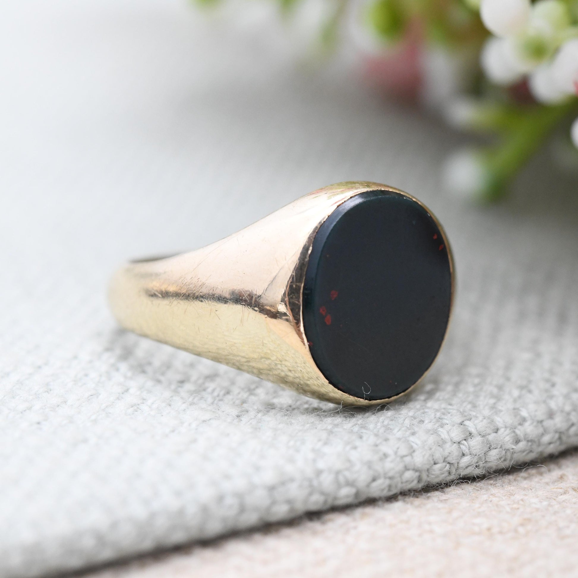 Vintage 9ct Gold Bloodstone Signet Ring 1959 Charles Green & Son - Large Gemstone Ring | Gift for Boyfriend | UK Size - R | US Size - 8 1/2