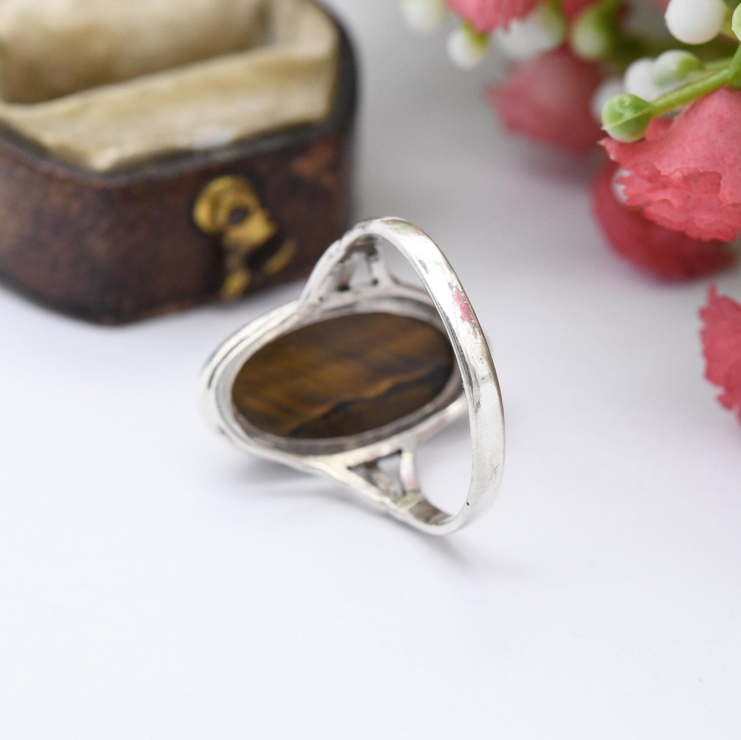 Vintage Sterling Silver Tiger's Eye Ring - Mid-Century Large Oval Cabochon Brown Gemstone | UK Size - N 1/2 | US Size - 6 3/4