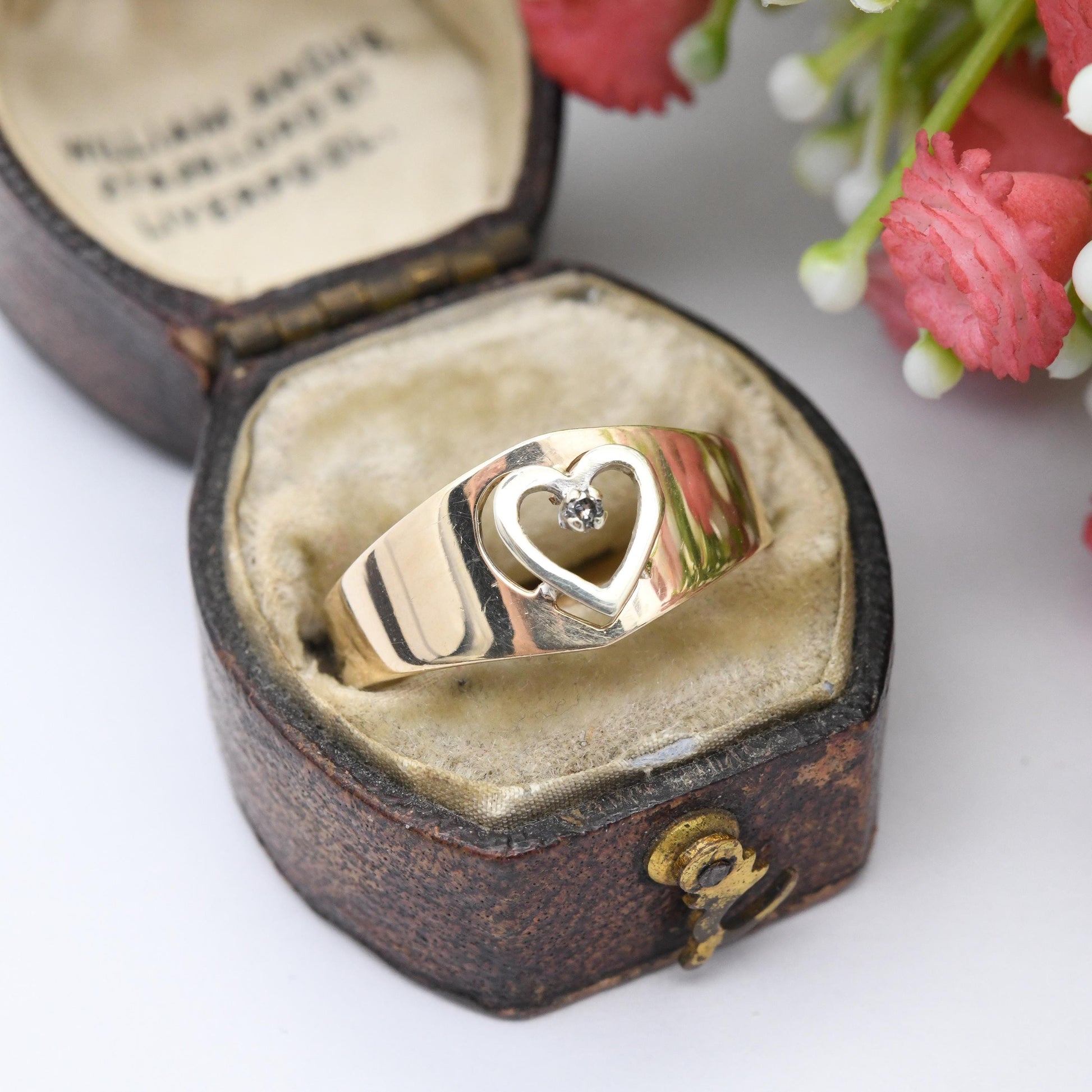 Vintage 9ct Gold Diamond Heart Band Ring 1978 - Open Love Heart Design Mid-Century Wide Band Ring Gift | UK Size - Q 1/2 | US Size - 8 1/4