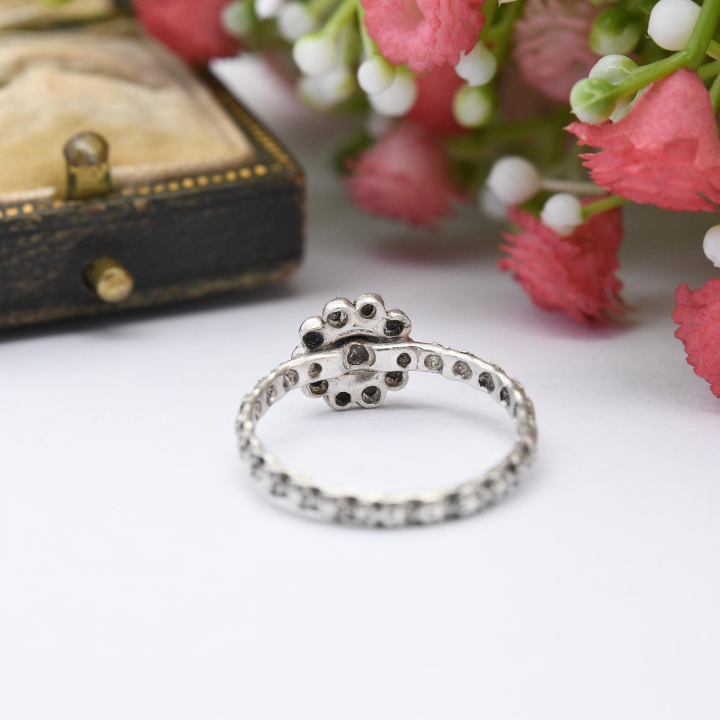 Vintage Sterling Silver Textured Flower Ring - Diamond Cut Design | Pretty Jewellery Gift for Her | UK Size - M 1/2 | US Size - 6 1/2