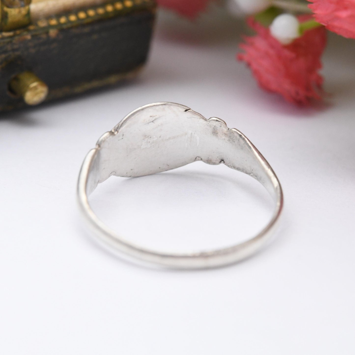 Antique Sterling Silver Signet Ring - Unisex Minimal Silver Jewellery | Everyday Pinkie Ring | Small Size UK Size - L | US Size - 5 3/4