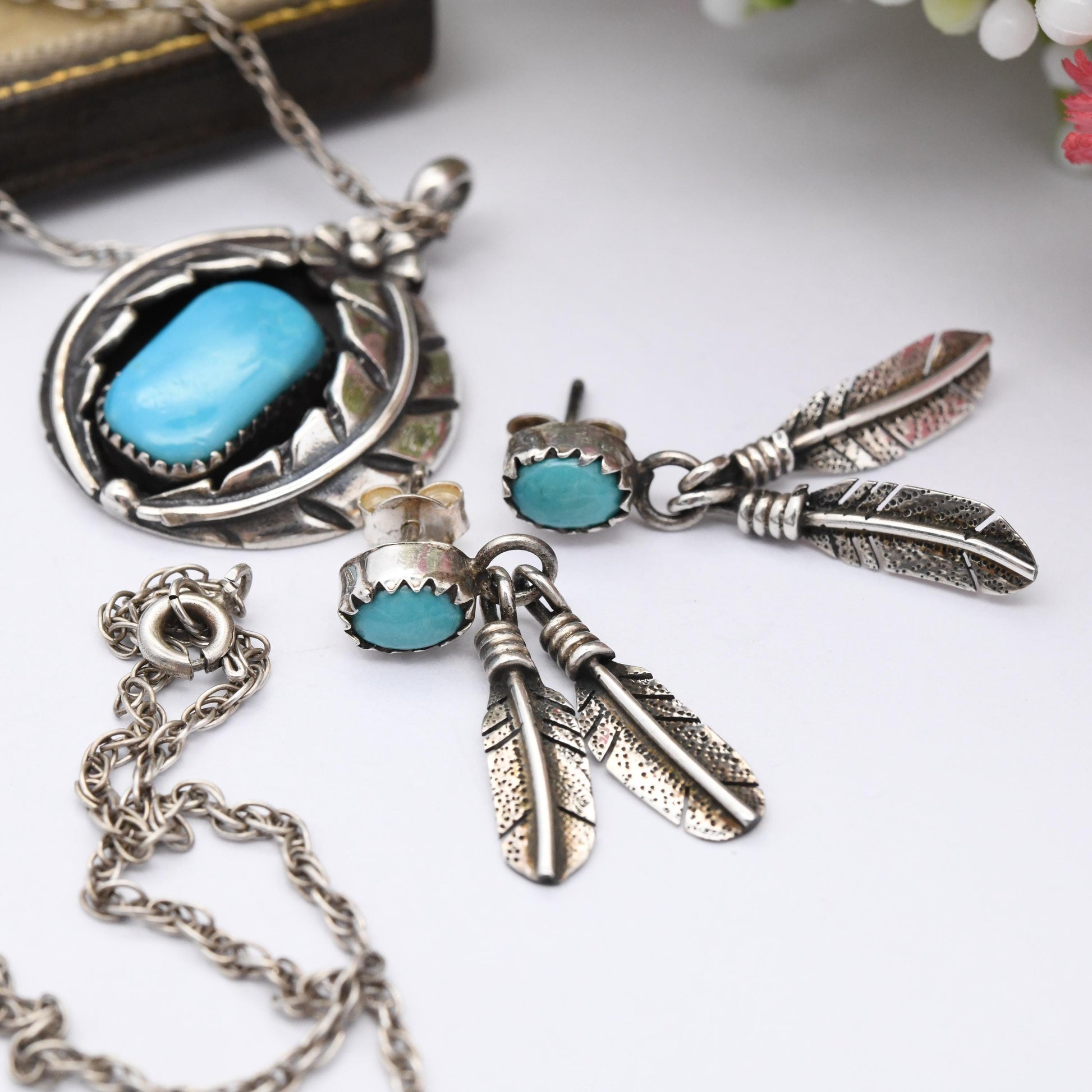 Vintage Southwestern Sterling Silver Turquoise Jewellery Set Pendant Necklace and Earrings - Cabochon Blue Stone Feathers Flower | Gift