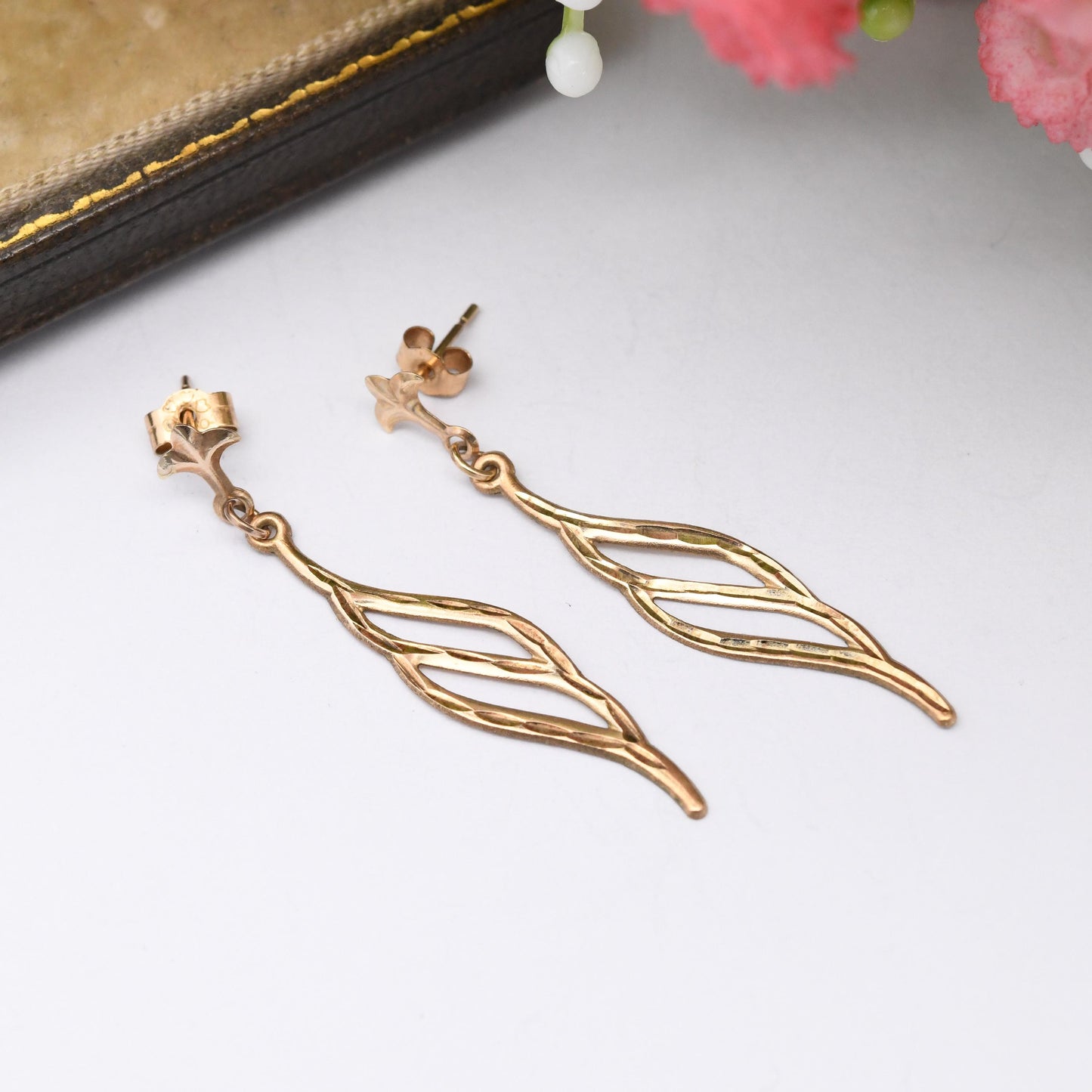 Vintage 9ct Gold Twisted Drop Earrings with Diamond Cut Engraved Pattern - with Butterfly Backs