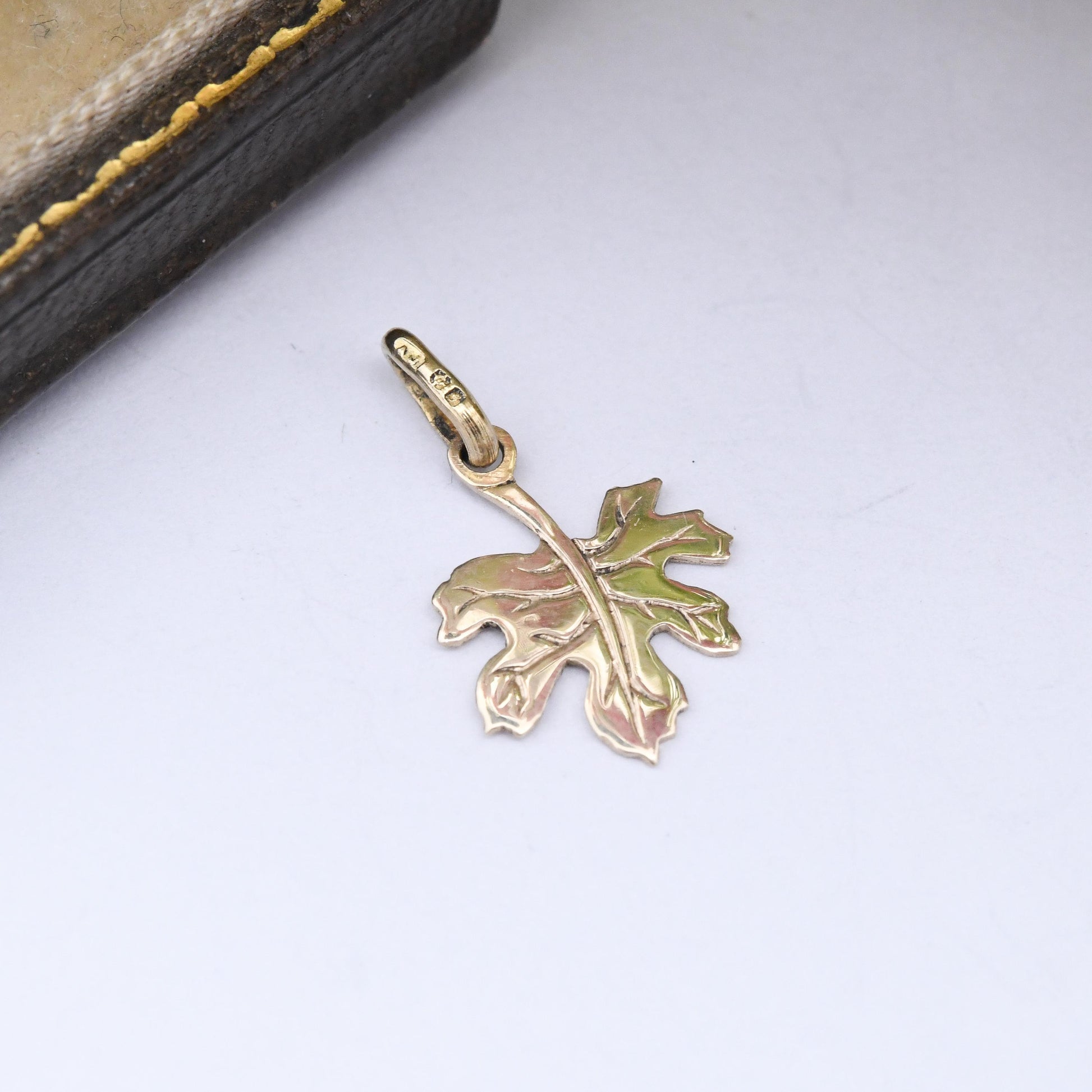 Vintage 9ct Gold Leaf Pendant Charm 1981 - Autumn Maple Leaf Mid-Century Solid Gold Gift | Pretty Charm for Necklace Stack