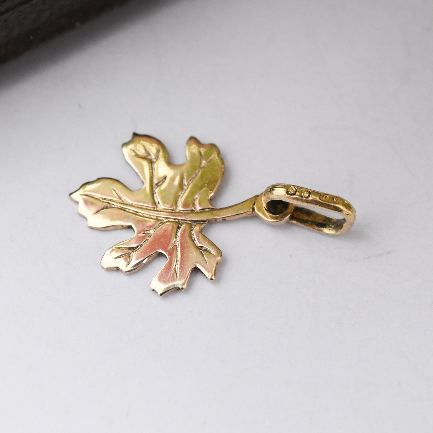 Vintage 9ct Gold Leaf Pendant Charm 1981 - Autumn Maple Leaf Mid-Century Solid Gold Gift | Pretty Charm for Necklace Stack