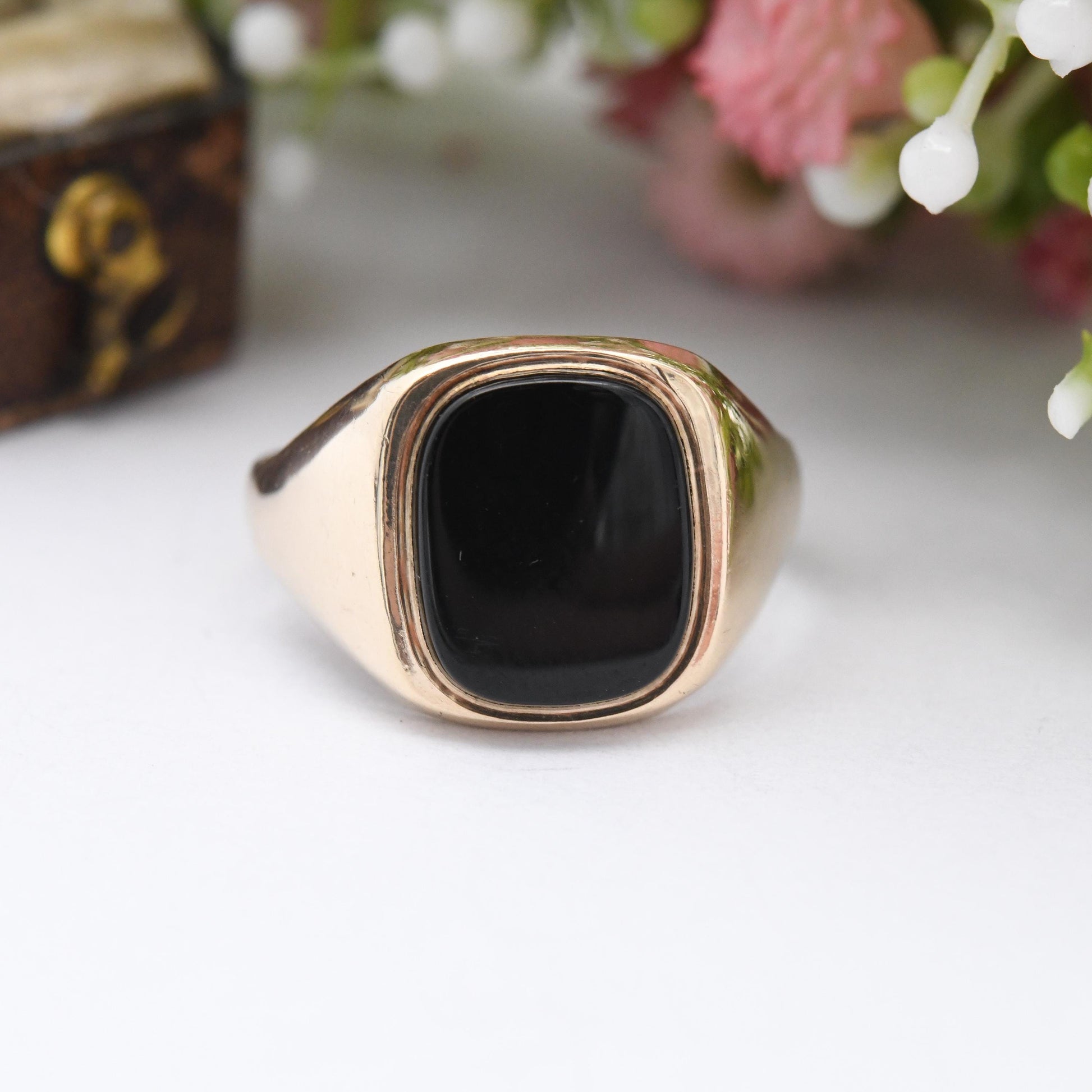 Vintage 9ct Gold Onyx Signet Ring 1985 JCMJ Midlands Jewellers - Large Solid Gold Jewellery Gift for Boyfriend | UK Size - R 1/2 US Size - 9