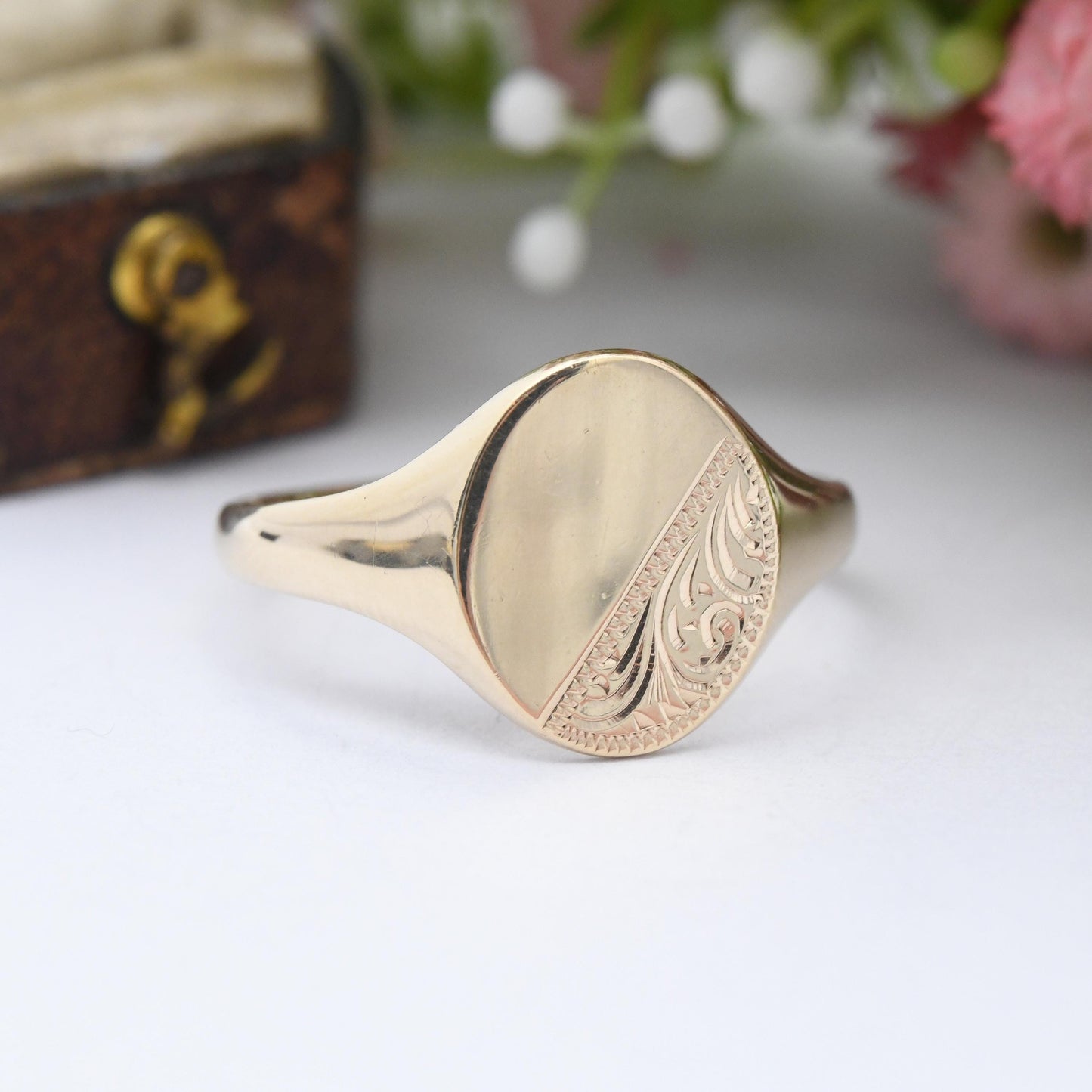 Vintage 9ct Gold Signet Ring 1983 Henry Griffith & Sons - Large Gold Ring for Engraving Gift for Him | UK Size - X 1/2 | US Size - 11 3/4