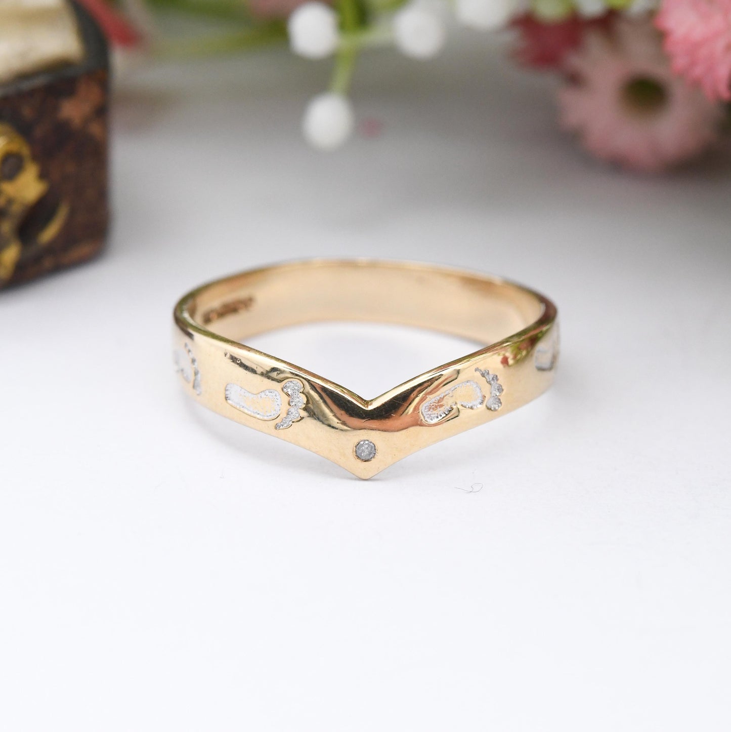 Vintage 9ct Gold Footprints Wishbone Ring with Diamond Brooks & Bentley - Saw One Set of Footprints Poem | UK Size - R 1/2 | US Size - 8 3/4