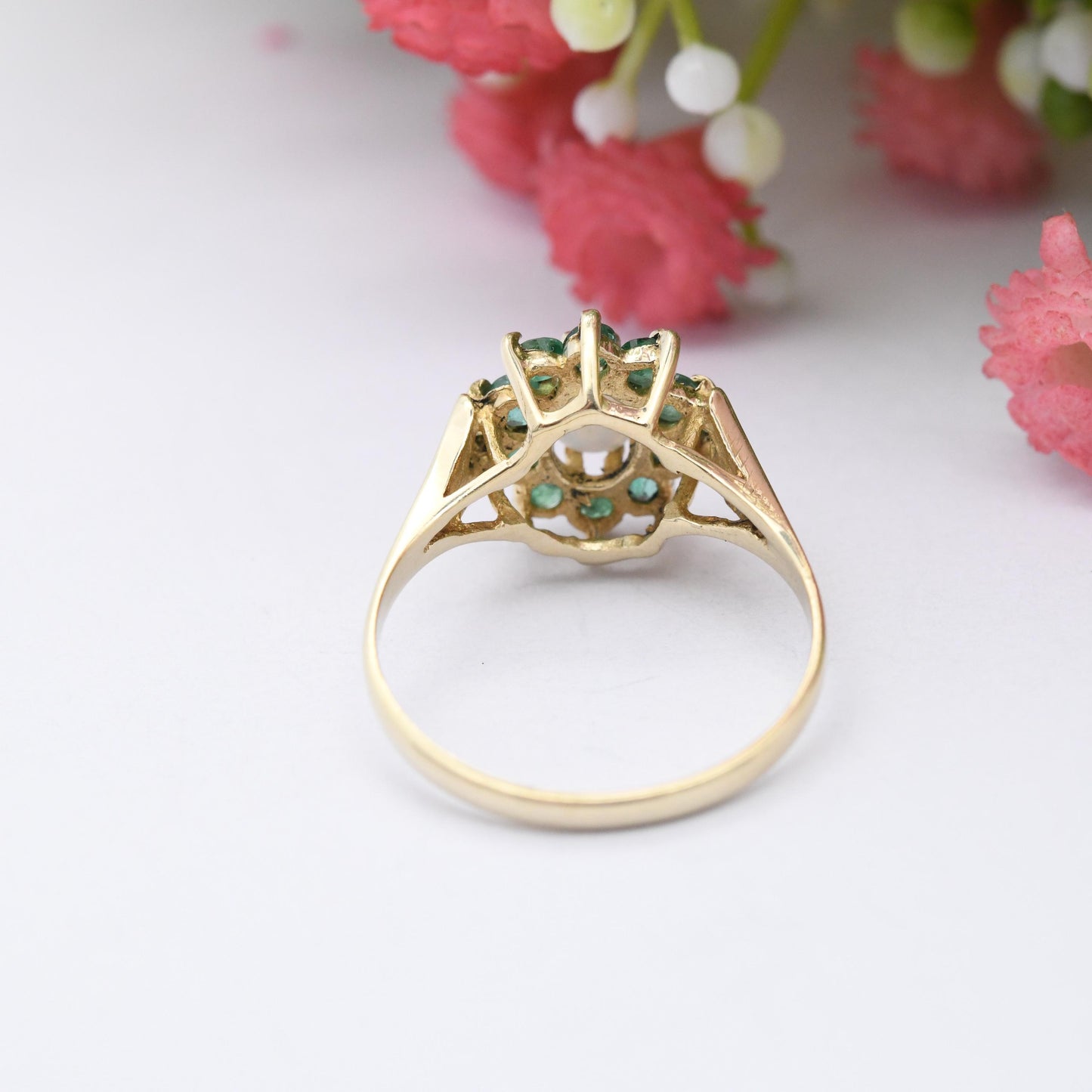 Vintage 9ct Gold Opal and Emerald Flower Halo Ring 1989 - Mid-Century Edwardian Style | White Green Gemstone | UK Size - L 1/2 | US Size - 6