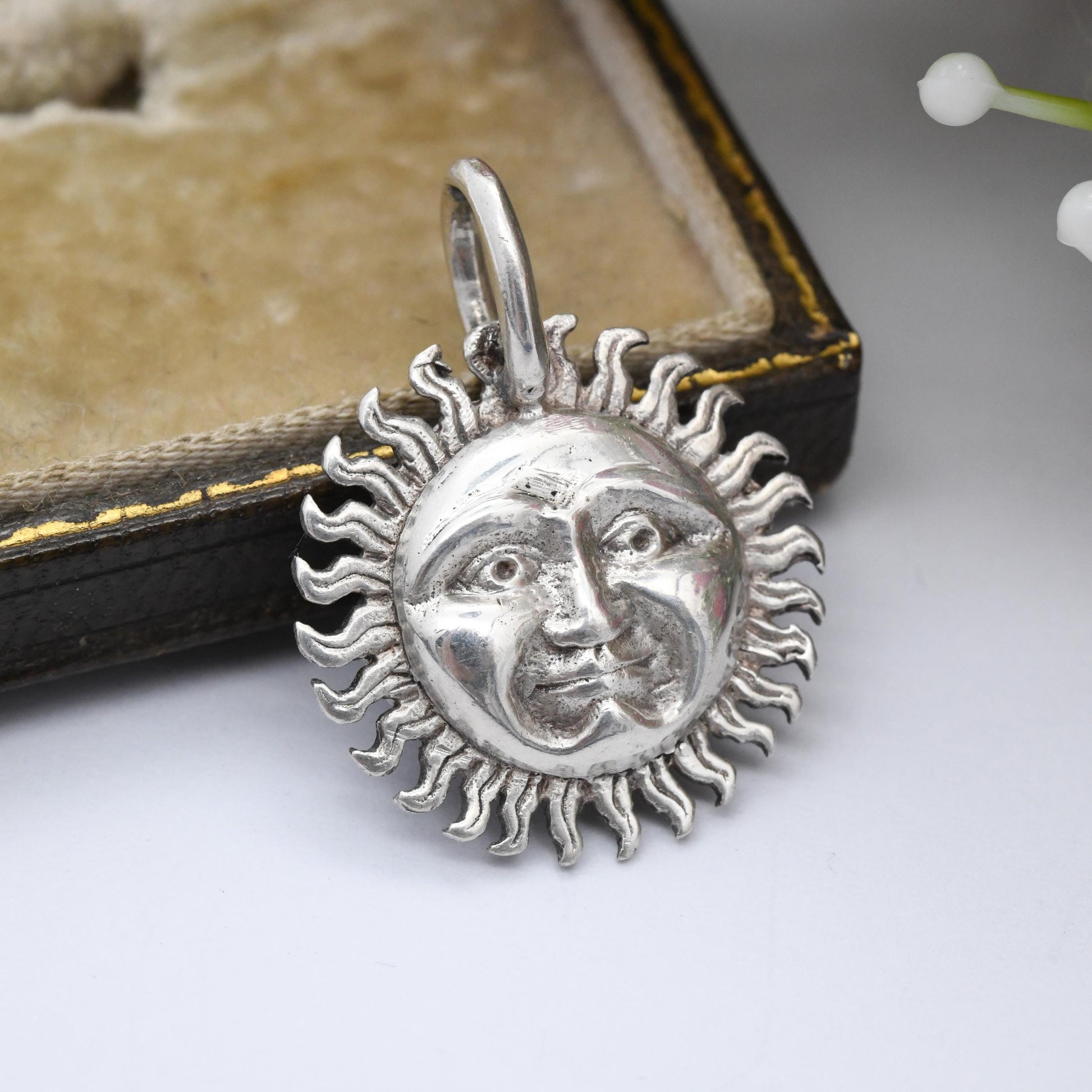 Vintage Sterling Silver Sun and Moon Pendant with Faces 1980 - Crescent Moon in Sun Two Sided Face Solid Silver Necklace Charm 3D Jewellery