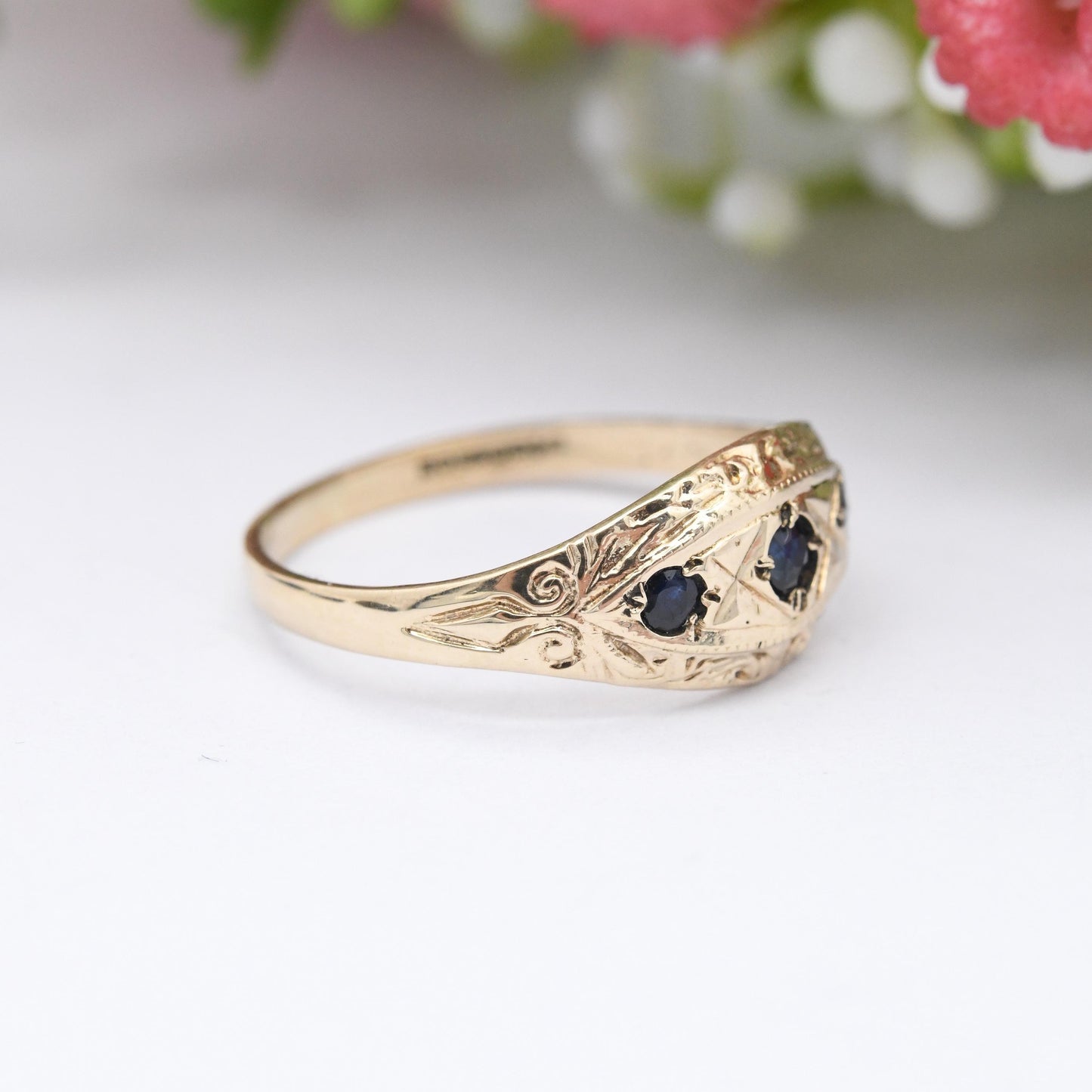 Vintage 9ct Gold Sapphire Boat Ring Vintage 1993 - Three Stone Blue Antique Gypsy Style Ring Jewellery Gift | UK Size - N | US Size - 6 3/4