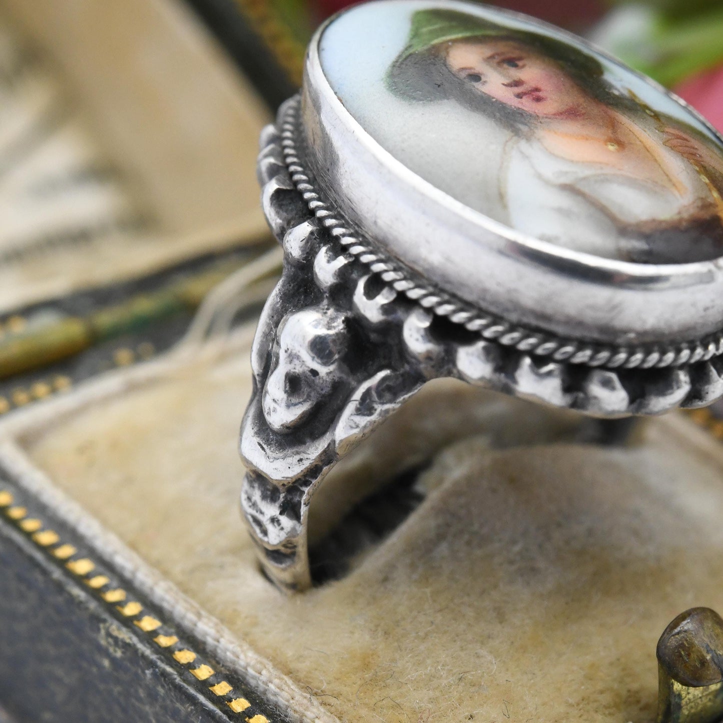 Antique Sterling Silver Portrait Ring by Zoltan White ZW&Co - Austro Hungarian Style Arts and Crafts c. 1920 | Size UK - O 1/2 | US - 7 1/2