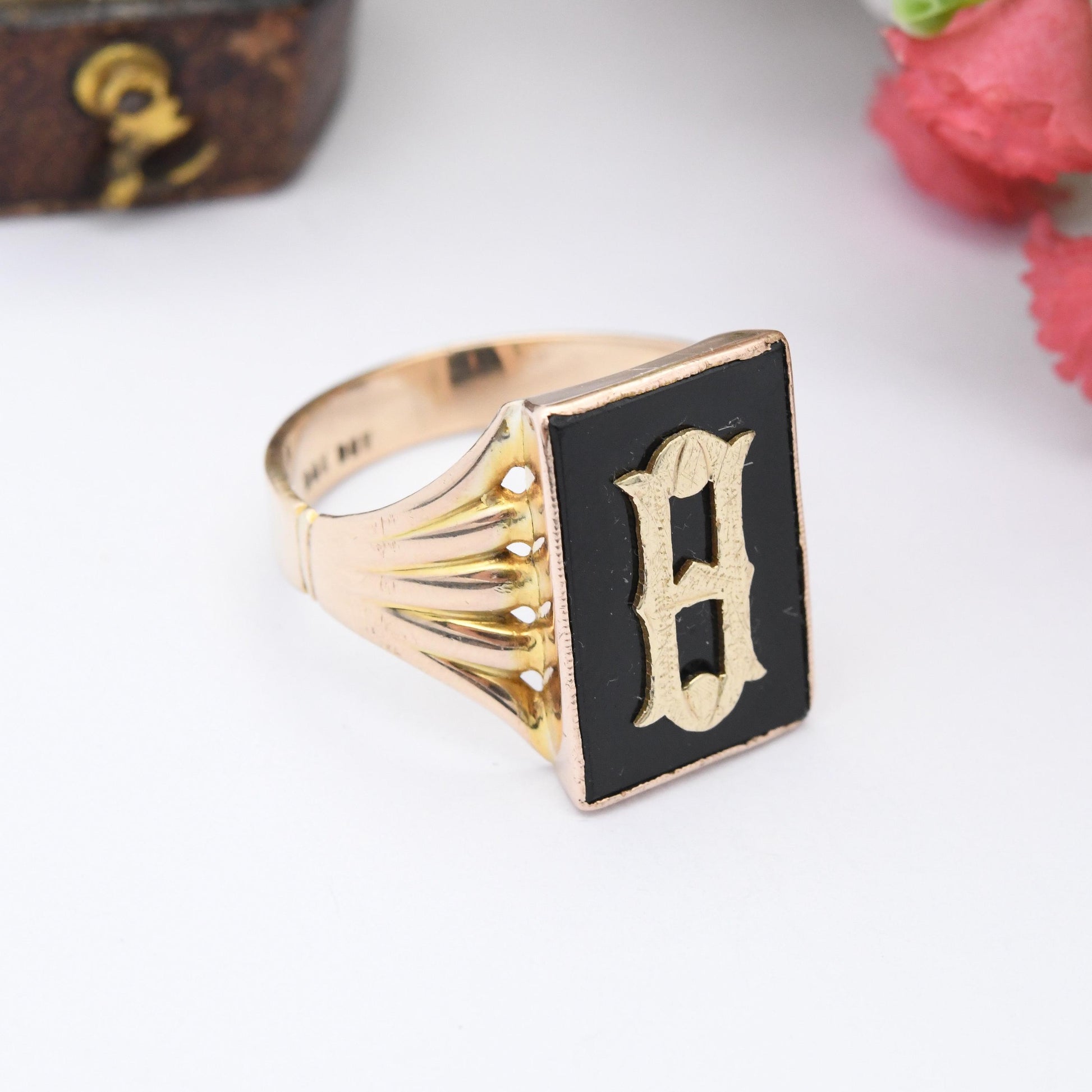 Vintage 9ct Gold Onyx Monogram Ring Letter H - Gold and Black Signet Ring Gift for Him | Large Size | UK Size - W 1/2 | US Size - 11 1/4