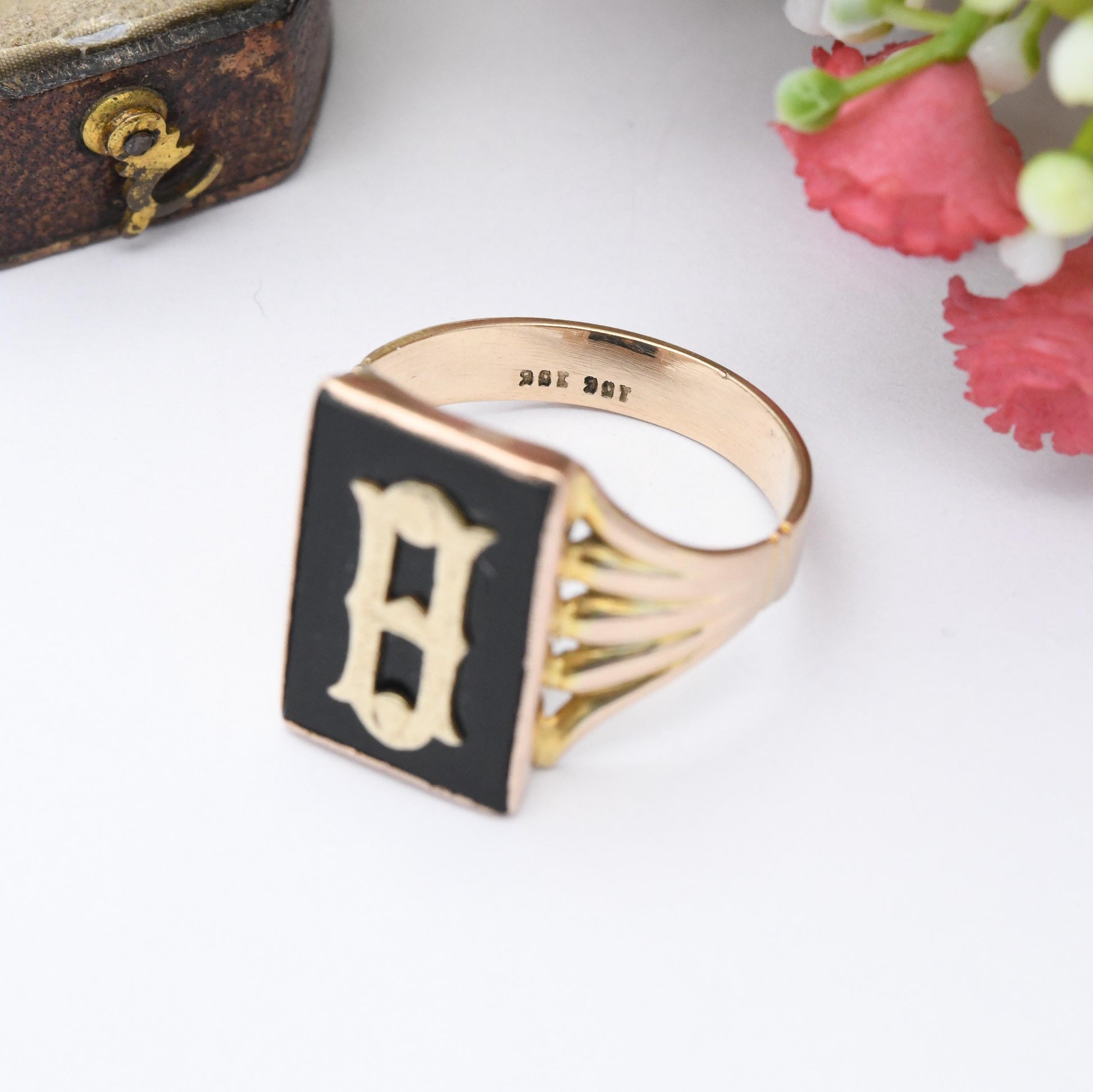 Vintage 9ct Gold Onyx Monogram Ring Letter H - Gold and Black Signet Ring Gift for Him | Large Size | UK Size - W 1/2 | US Size - 11 1/4