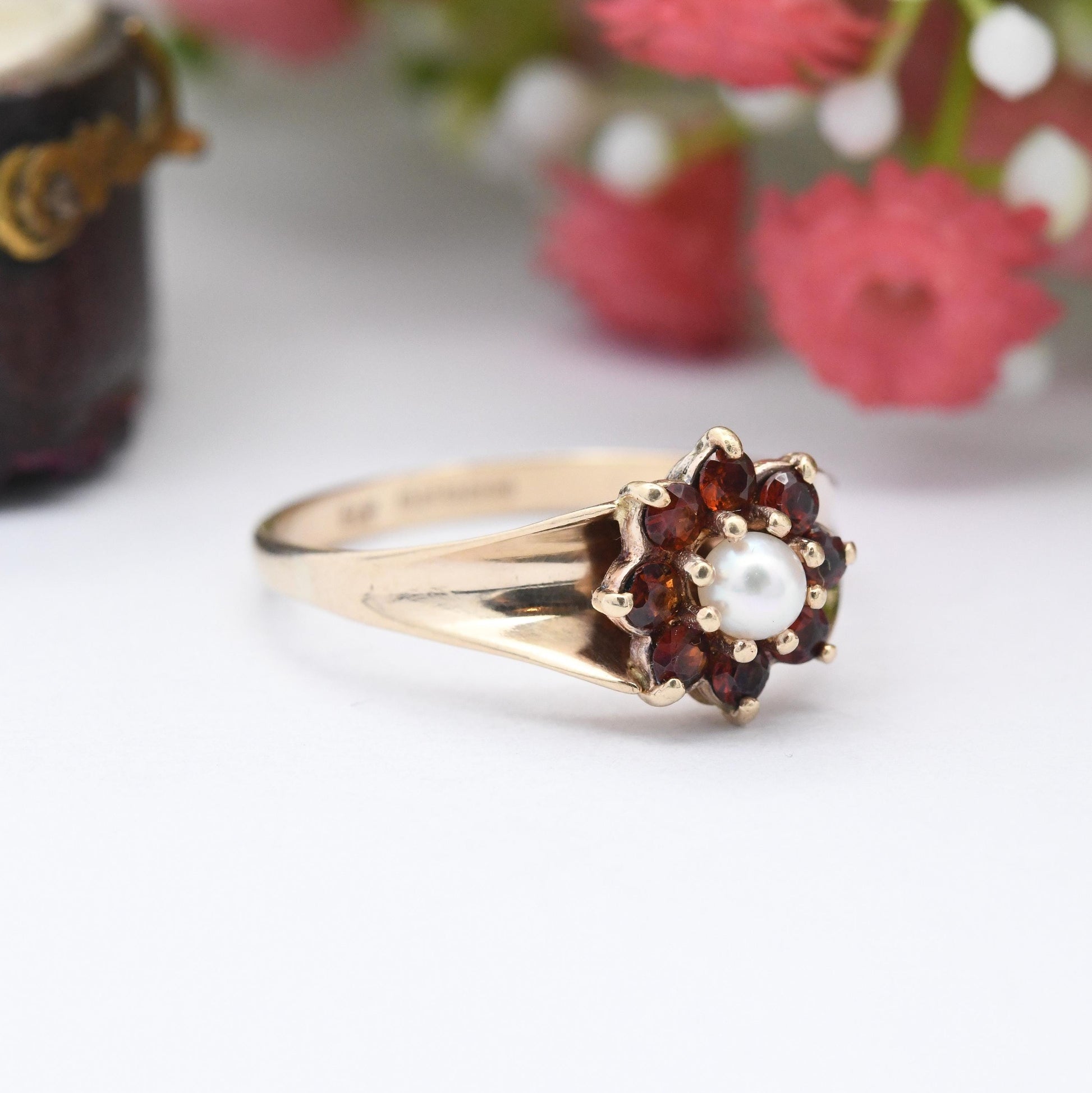 Vintage 9ct Gold Garnet Pearl Flower Cluster Ring 1969 - Mid-Century Antique Revival | Gold Jewellery Gift | UK Size - Q | US Size - 8