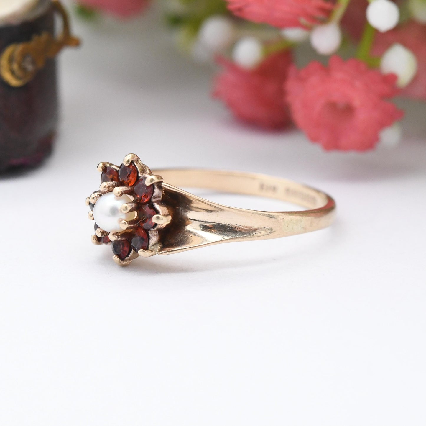 Vintage 9ct Gold Garnet Pearl Flower Cluster Ring 1969 - Mid-Century Antique Revival | Gold Jewellery Gift | UK Size - Q | US Size - 8