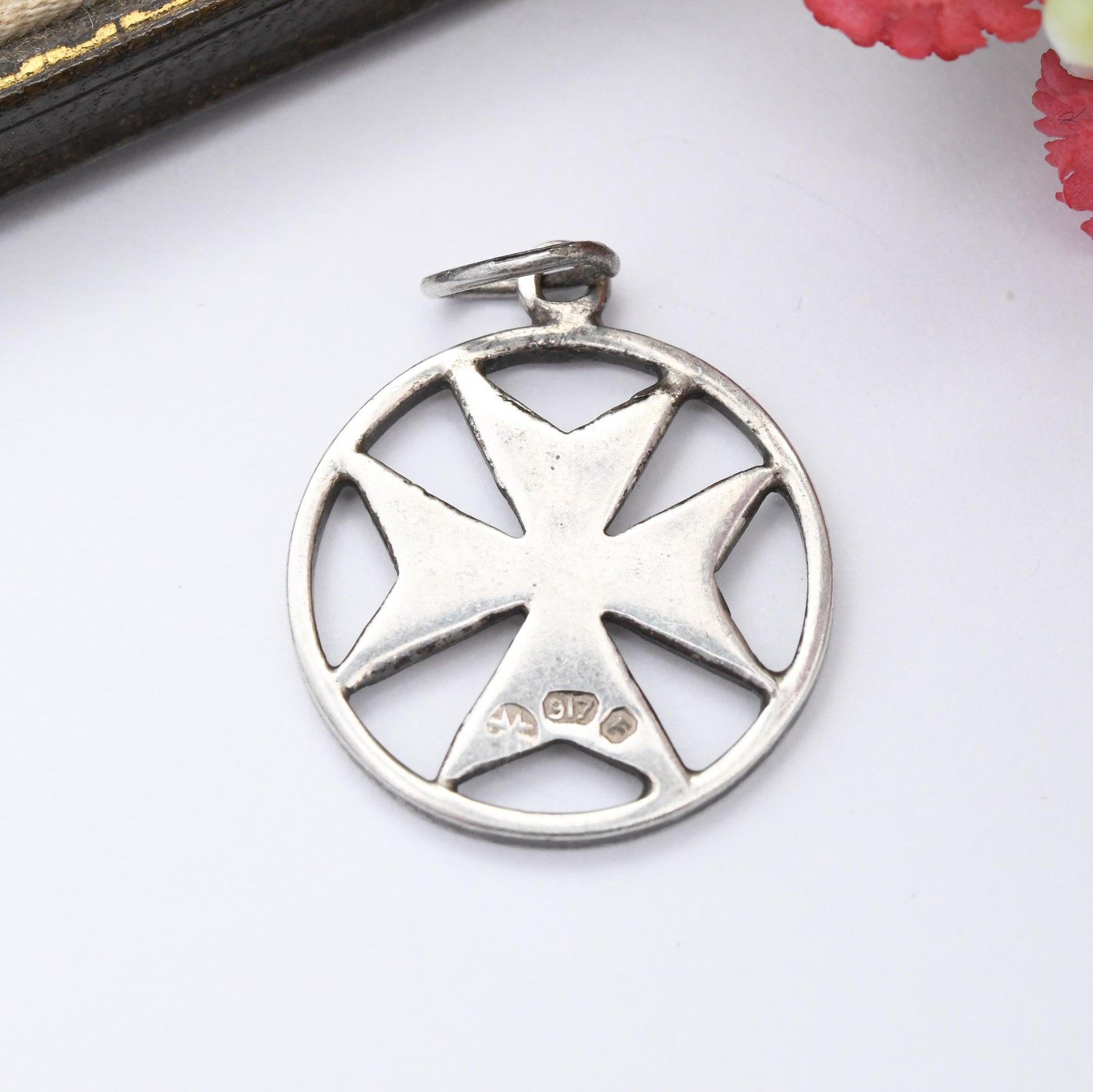 Vintage Maltese Cross Silver Pendant - 917 Silver Minimal Design Arrow Cross Christian Gift for Baptism Christening | Charm Necklace Stack