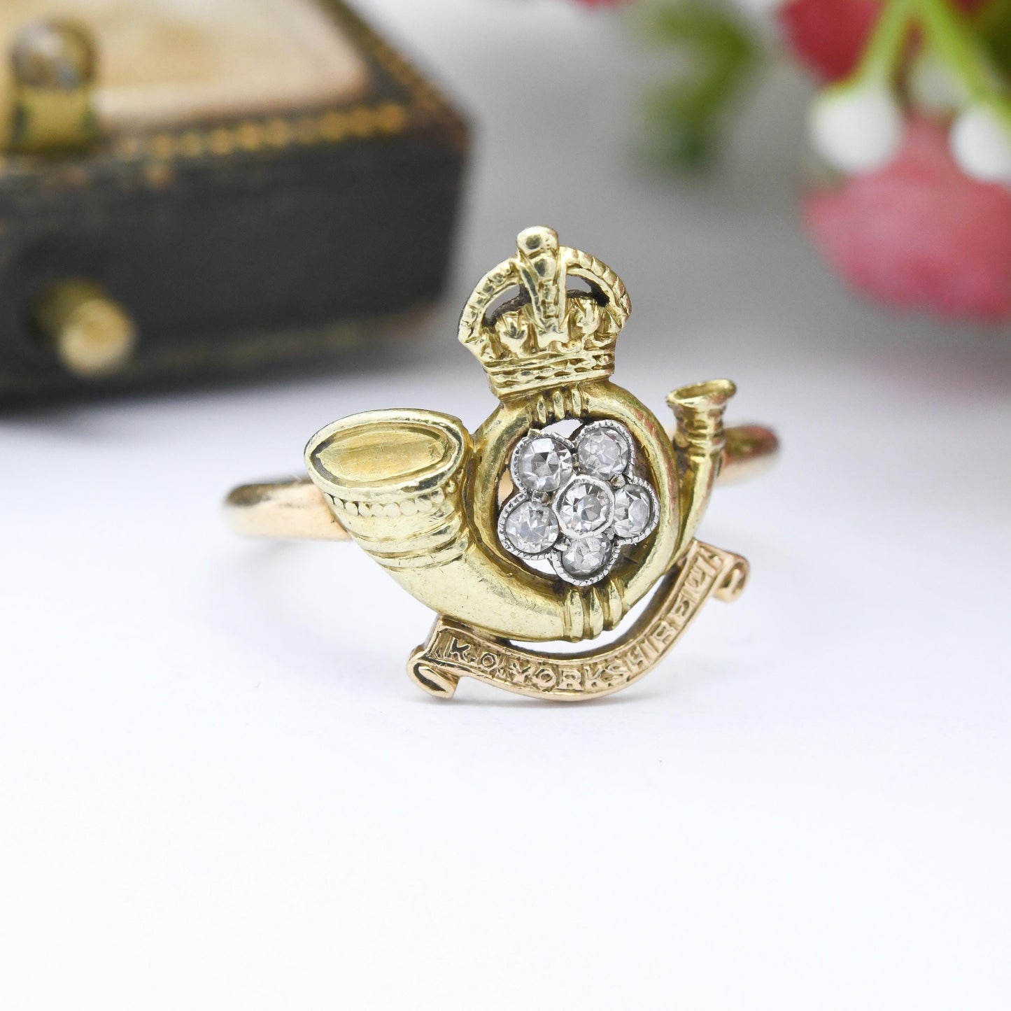 Antique 18ct Gold Diamond Sweetheart Ring - King's Own Yorkshire Light Infantry Regiment Crowned French Horn White Rose | Size UK K US 5 1/4