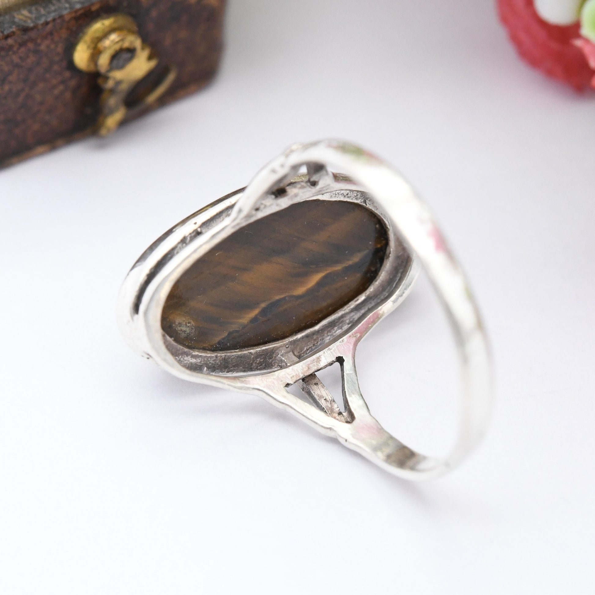 Vintage Sterling Silver Tiger's Eye Ring - Mid-Century Large Oval Cabochon Brown Gemstone | UK Size - N 1/2 | US Size - 6 3/4