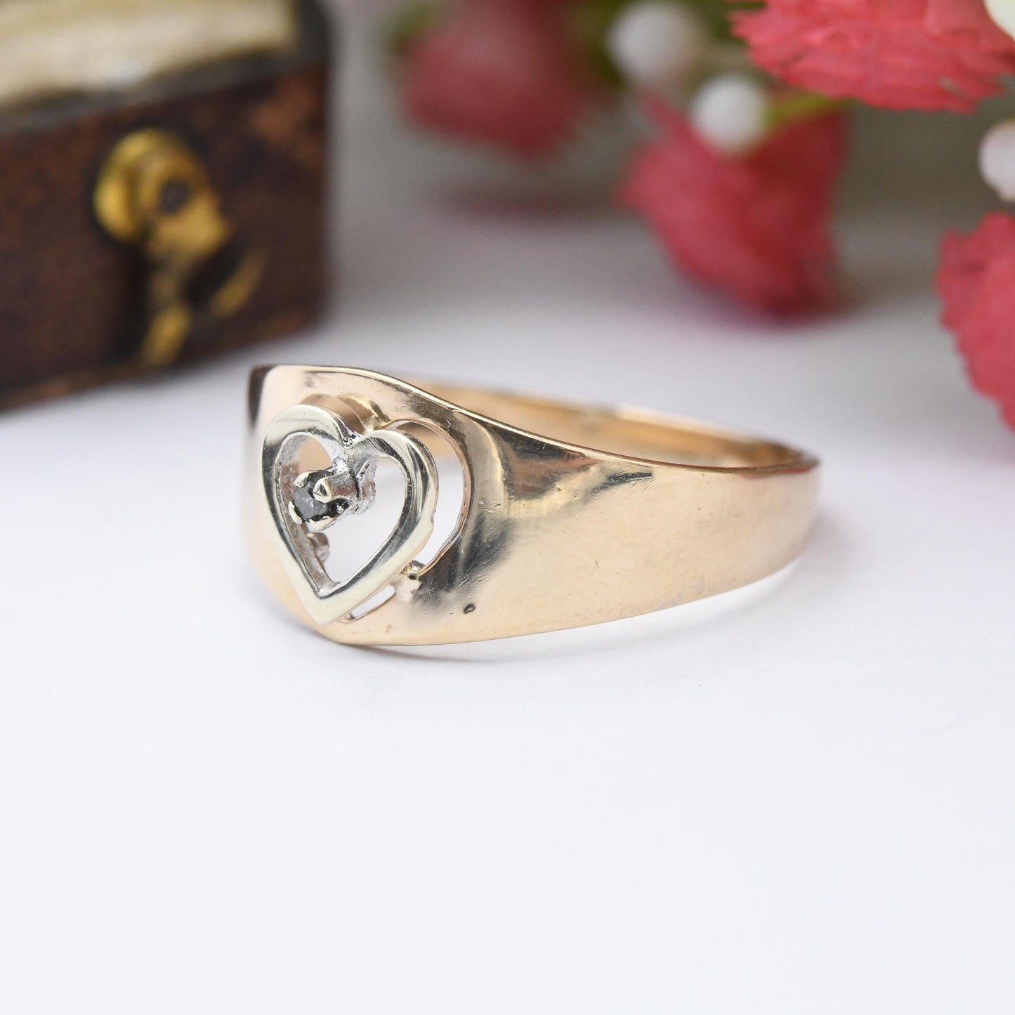 Vintage 9ct Gold Diamond Heart Band Ring 1978 - Open Love Heart Design Mid-Century Wide Band Ring Gift | UK Size - Q 1/2 | US Size - 8 1/4