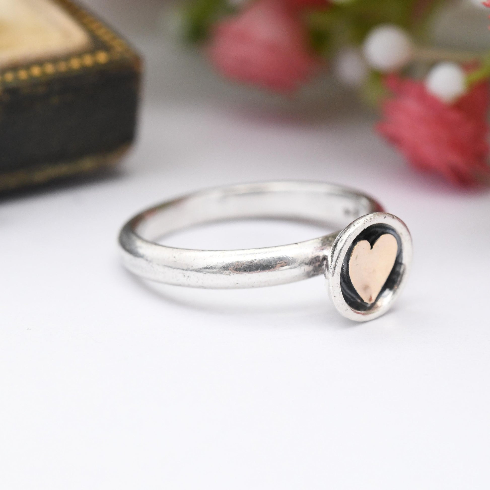 Vintage Sterling Silver Gold Heart Ring - Contemporary Style Round Love Heart Pretty Gift for Her | UK Size - L 1/2 | US Size - 6