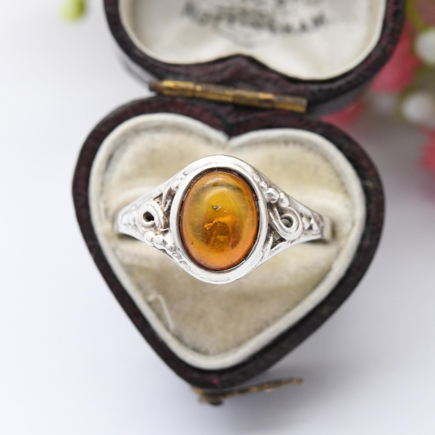 Vintage Sterling Silver Amber Ring with Celtic Twist Shoulders - Pretty Unisex Silver Ring Large Orange Stone | UK Size - T US Size - 9 1/2