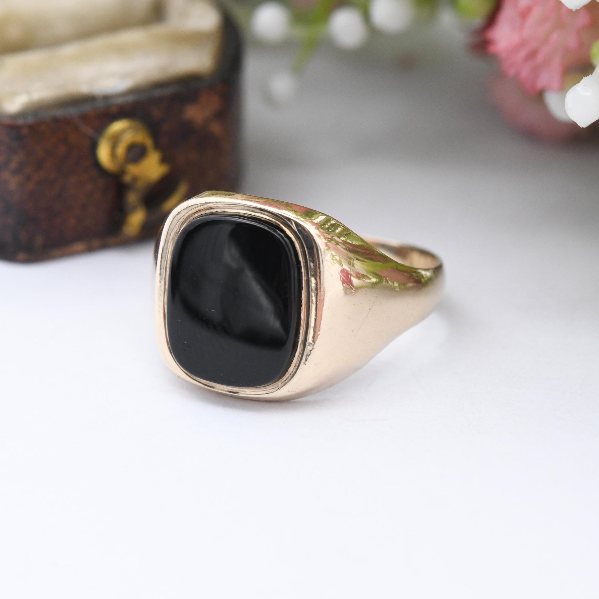 Vintage 9ct Gold Onyx Signet Ring 1985 JCMJ Midlands Jewellers - Large Solid Gold Jewellery Gift for Boyfriend | UK Size - R 1/2 US Size - 9