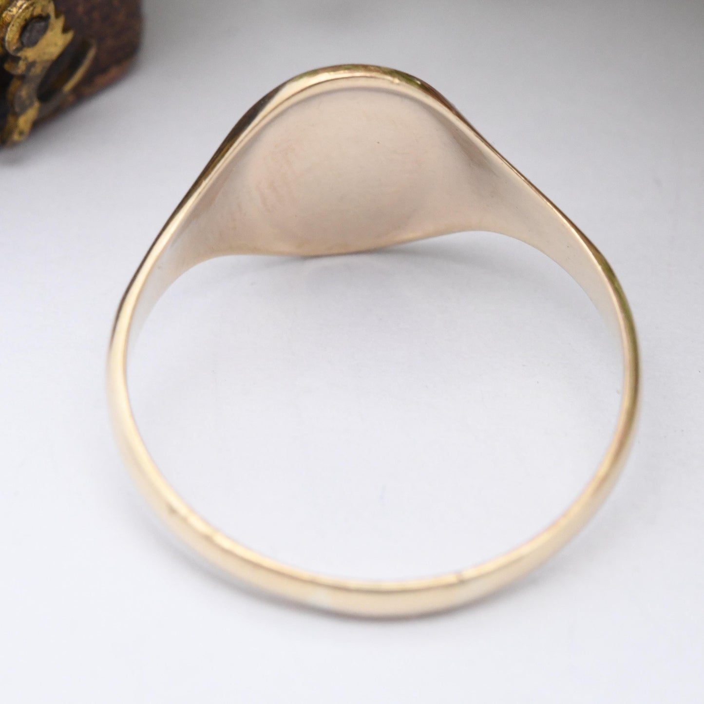 Vintage 9ct Gold Signet Ring 1983 Henry Griffith & Sons - Large Gold Ring for Engraving Gift for Him | UK Size - X 1/2 | US Size - 11 3/4