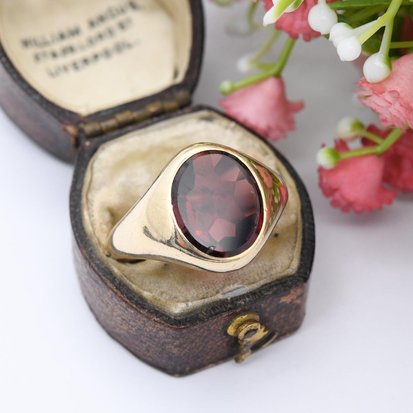 Vintage 9ct Gold Garnet Signet Ring 1998 - Chunky Large Men's Ring Faceted Red Stone Jewellery Gift for Him | UK Size T 1/2 | US Size 9 3/4