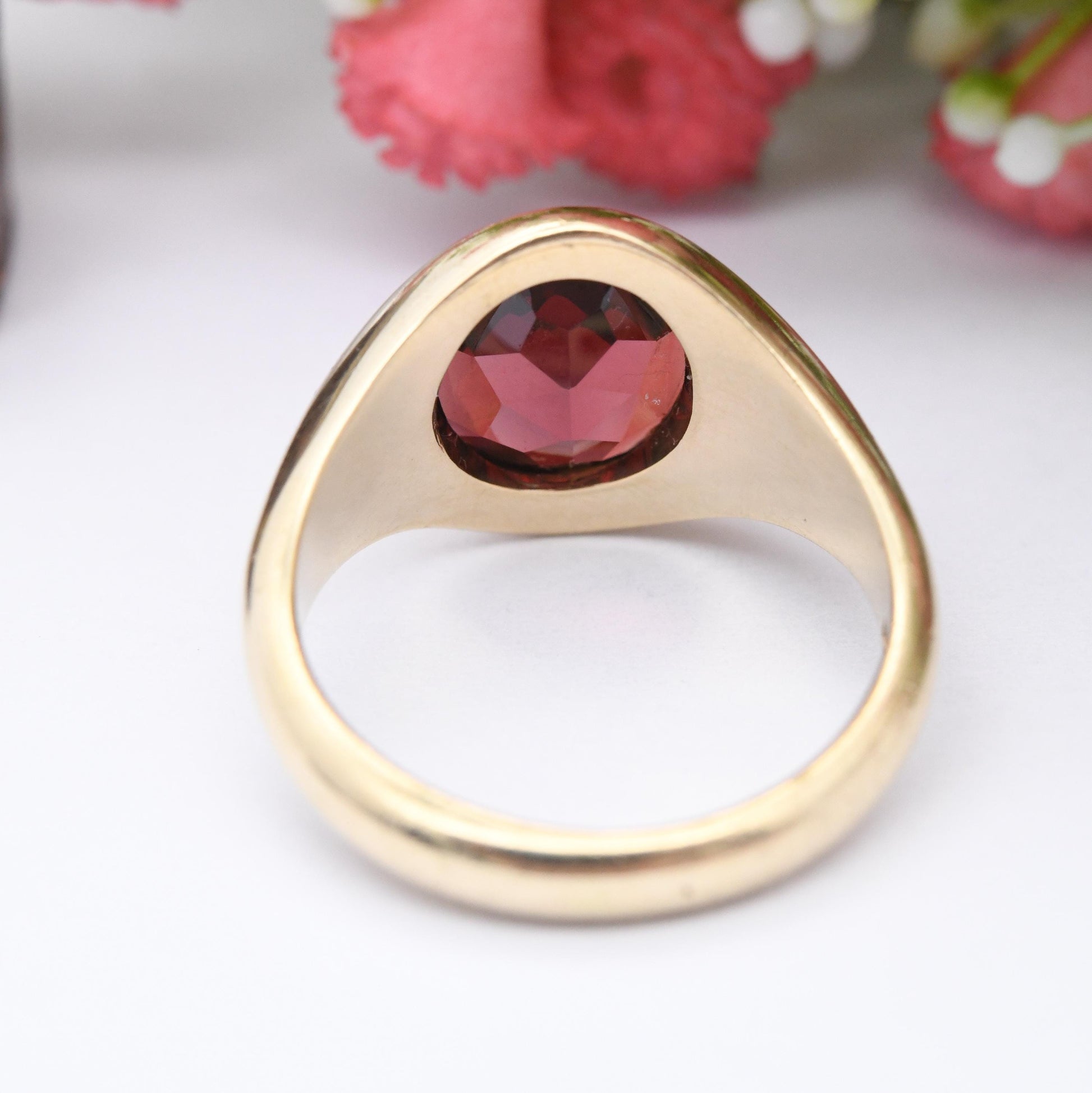 Vintage 9ct Gold Garnet Signet Ring 1998 - Chunky Large Men's Ring Faceted Red Stone Jewellery Gift for Him | UK Size T 1/2 | US Size 9 3/4