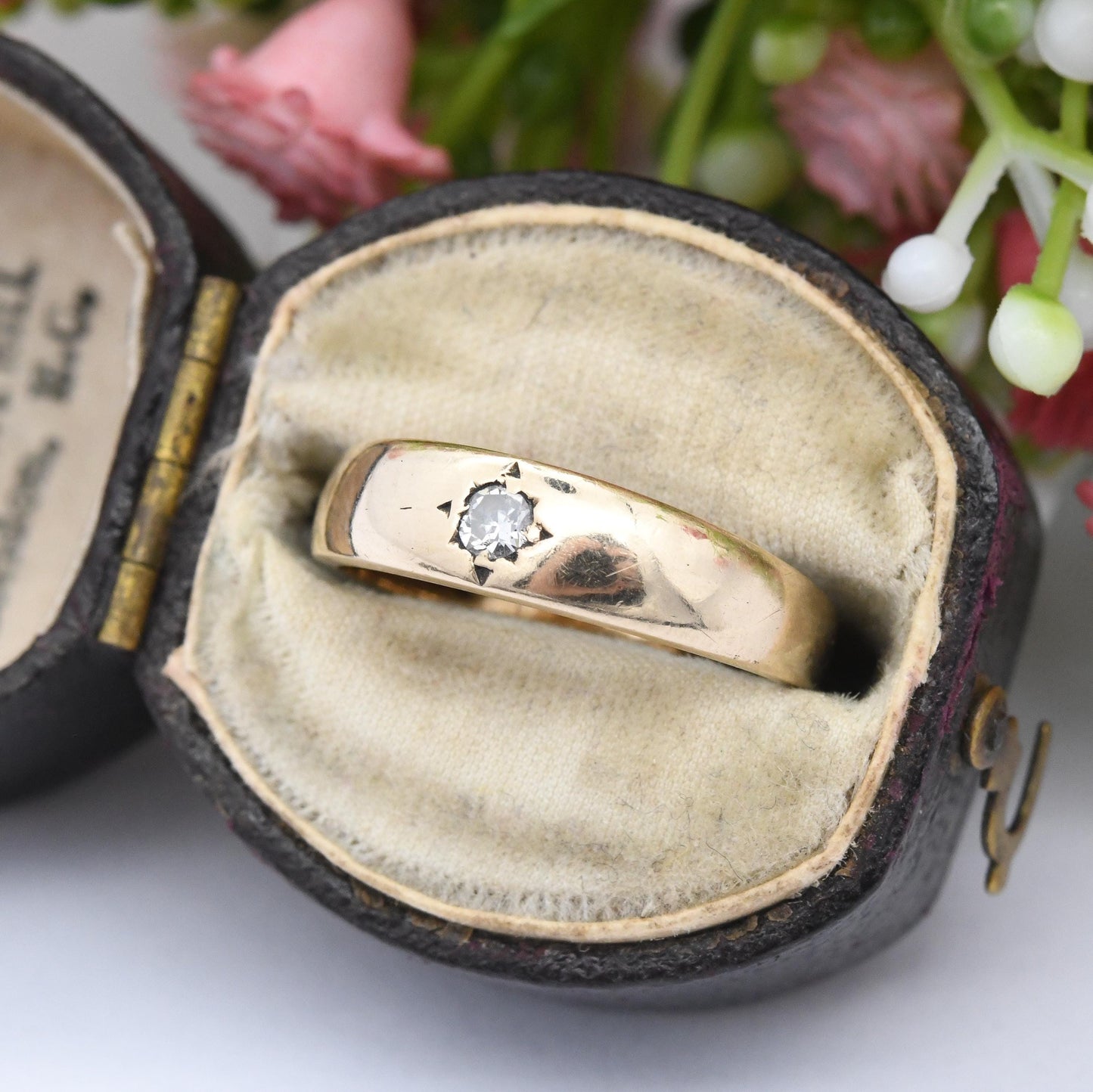 Vintage 9ct Gold Diamond Solitaire Gypsy Ring 1967 - Star Set Flush Stone Ring Rounded Band Men's Wedding Ring | UK Size - N US Size - 6 3/4