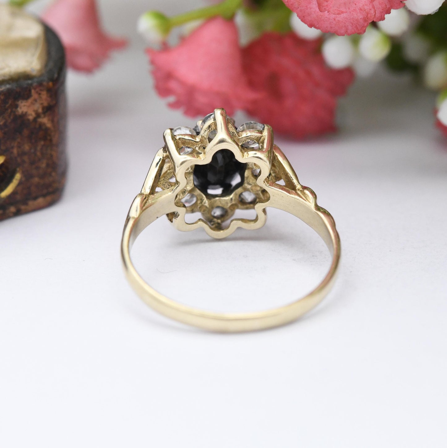 Vintage 9ct Gold Sapphire Floral Halo Ring 1985 - Twist Design Blue Stone CZ Cocktail Statement Ring | UK Size - K | US Size - 5 1/4