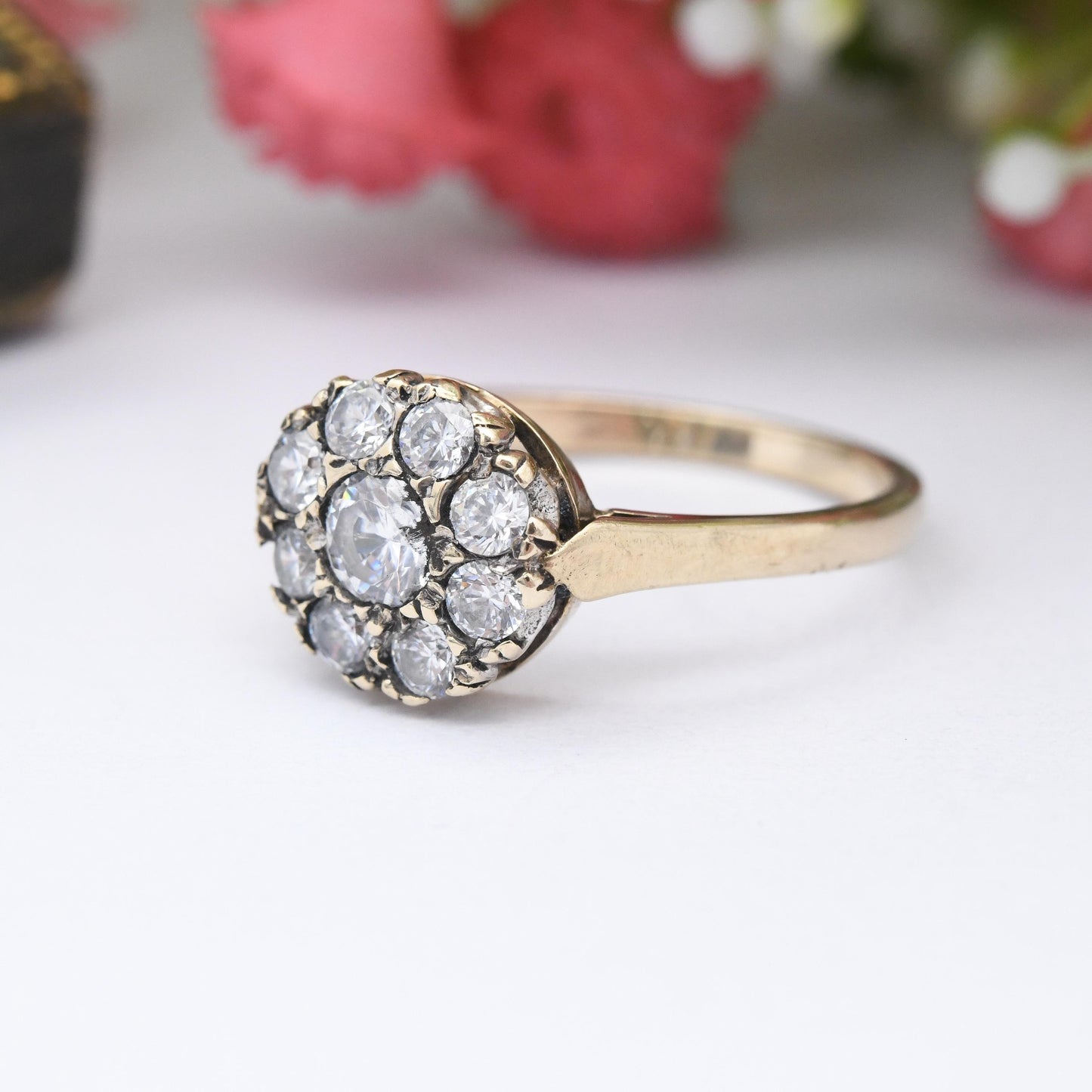 Vintage 9ct Gold Daisy Ring Clear Stone Floral Cluster - Pretty Solid Gold Jewellery Gift for Her | UK Size - O | US Size - 7 1/4