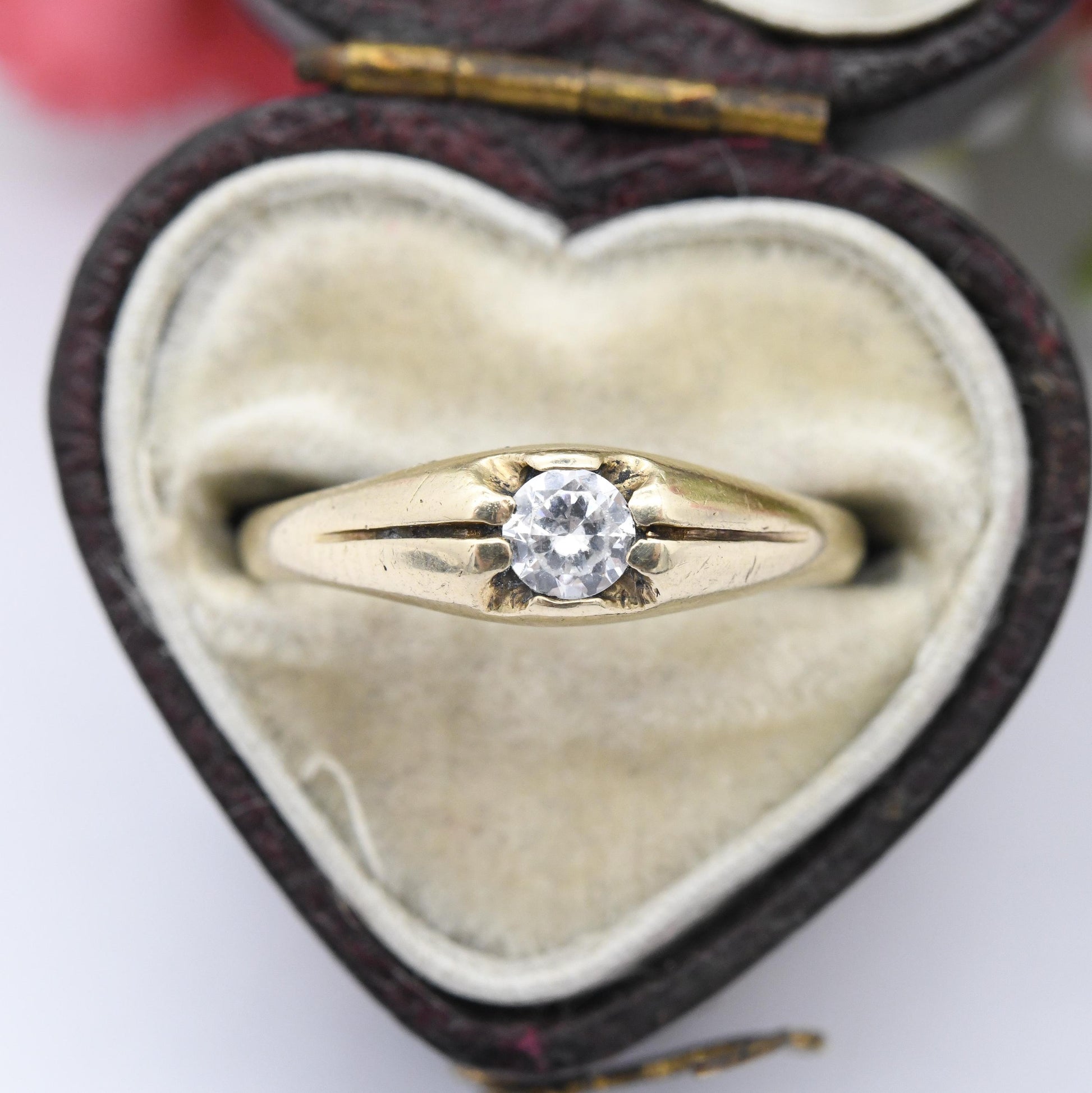 Vintage 9ct Gold CZ Solitaire Ring - Flush Single Stone Ring Pretty Wedding Ring Pinkie Ring | UK Size - K 1/2 | US Size - 5 1/2