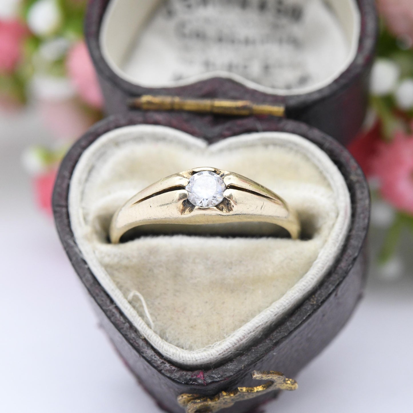 Vintage 9ct Gold CZ Solitaire Ring - Flush Single Stone Ring Pretty Wedding Ring Pinkie Ring | UK Size - K 1/2 | US Size - 5 1/2