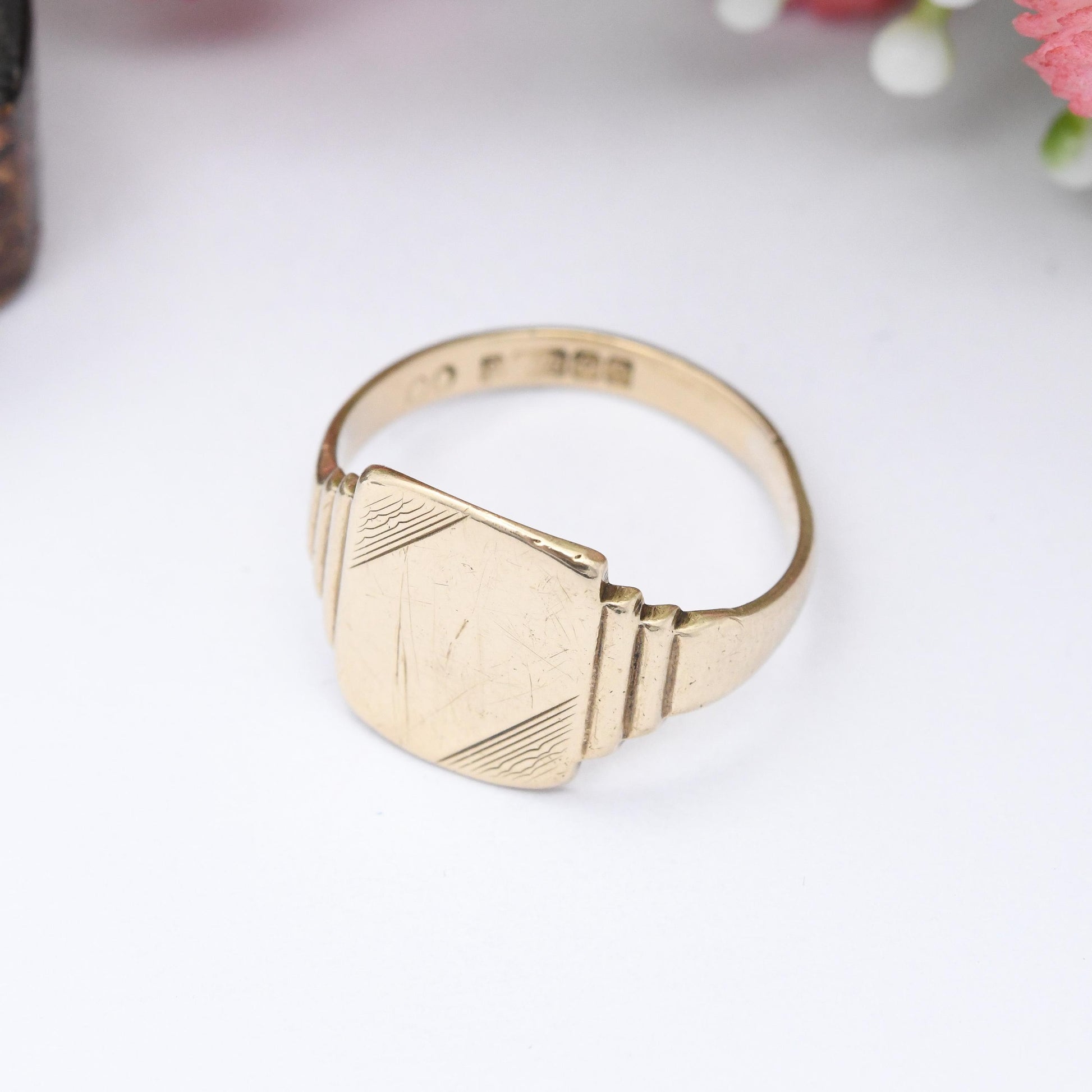 Vintage 9ct Gold Signet Ring 1967 - Art Deco Style Step Design | Gold Ring for Engraving Gift for Him | UK Size - O 1/2 | US Size - 7 1/2