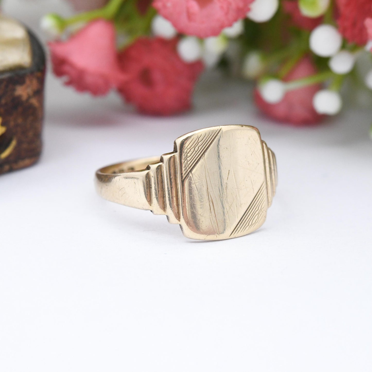 Vintage 9ct Gold Signet Ring 1967 - Art Deco Style Step Design | Gold Ring for Engraving Gift for Him | UK Size - O 1/2 | US Size - 7 1/2