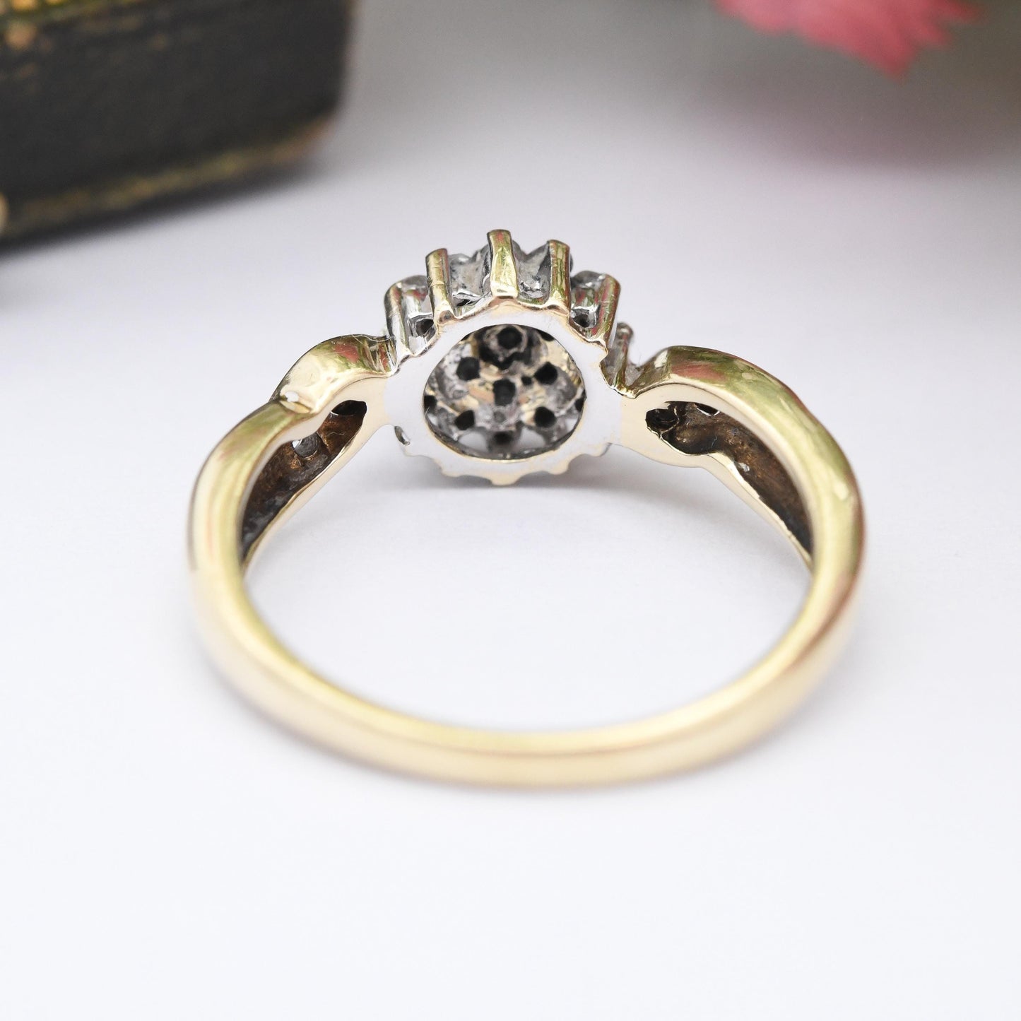 Vintage 9ct Gold and Diamond Cluster Ring 0.25 Carats 25 Points - Twist Pretty Gold Jewellery Gift for Her | UK Size - L | US Size - 5 3/4