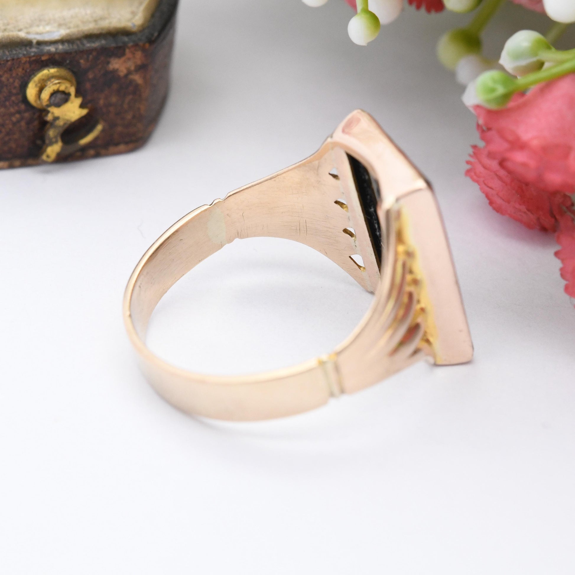 Vintage 9ct Gold Onyx Monogram Ring Letter H - Gold and Black Signet Ring Gift for Him | Large Size | UK Size - W 1/2 | US Size - 11 1/4