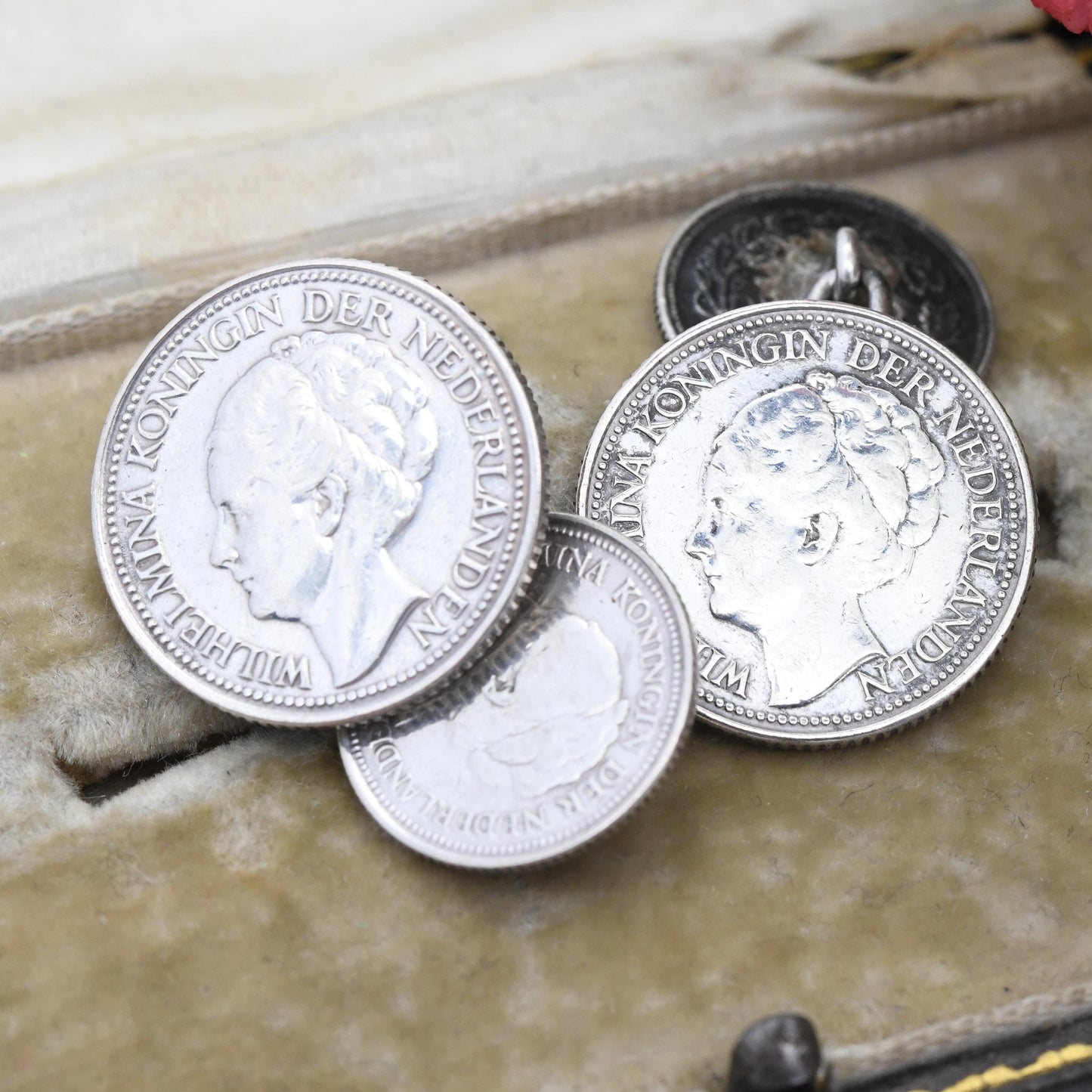 Vintage Silver Wilhelmina Koningin Coin Cufflinks 1930s - 1940 Queen of the Netherlands Dutch Silver Coin Collectable Gift 10 Cents 25 Cents