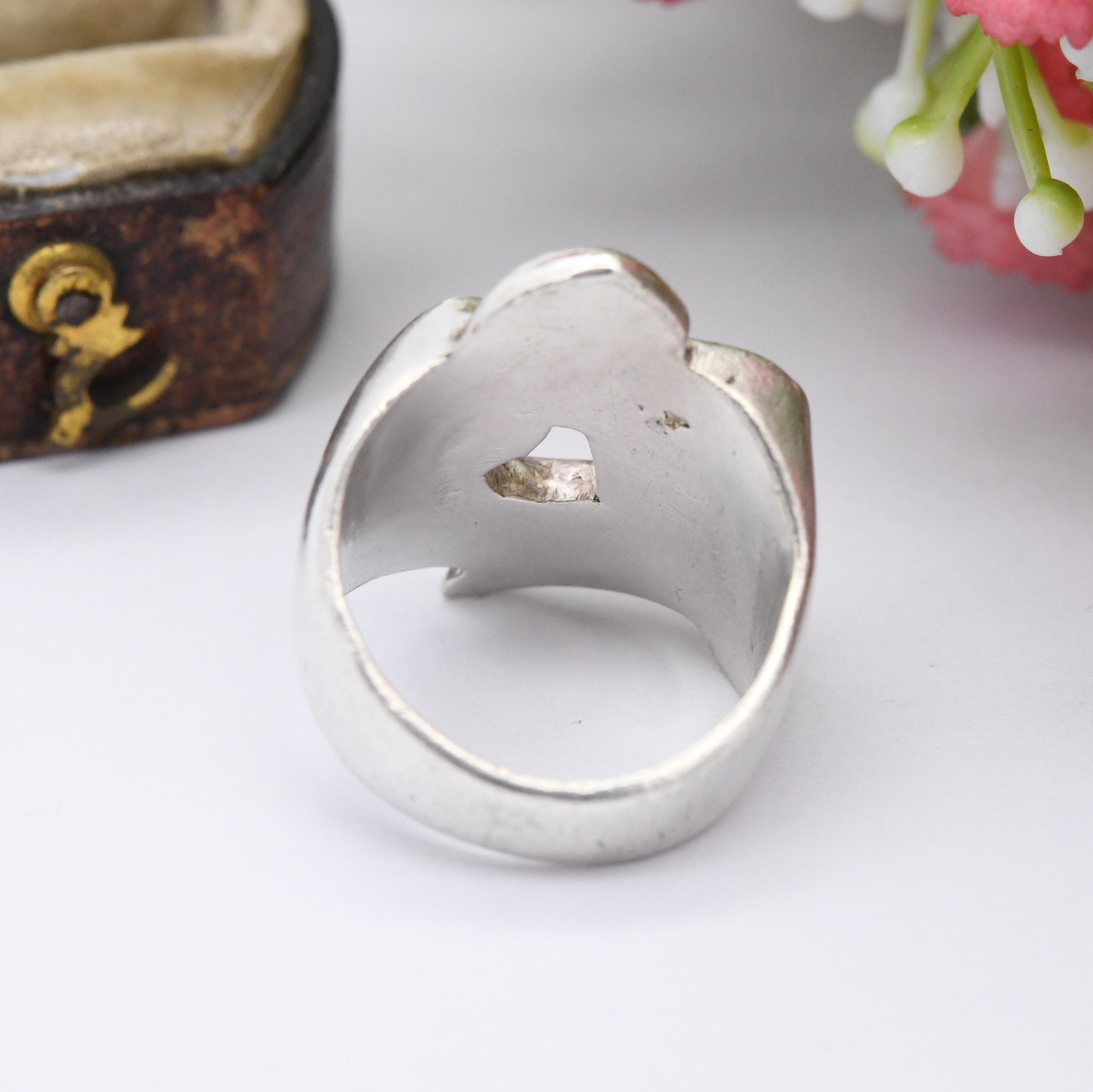 Vintage Silver Leda and the Swan Ring Made in Scotland - Mid-Century Figural Silver Naked Woman Hugging Bird | UK Size - J 1/2 | US Size - 5