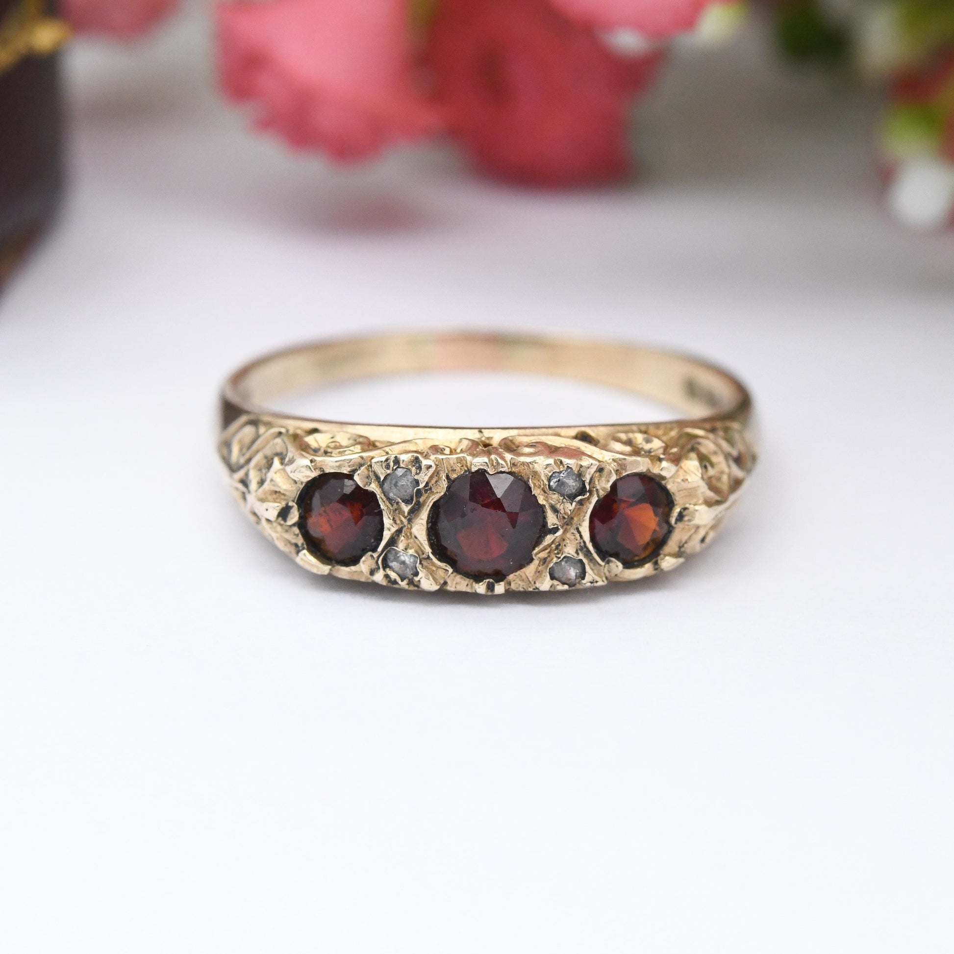 Vintage 9ct Gold Garnet Three Stone Ring 1979 Clear Stone Accent - Red Antique Style Trilogy Jewellery Gift | UK Size - R | US Size - 8 1/2