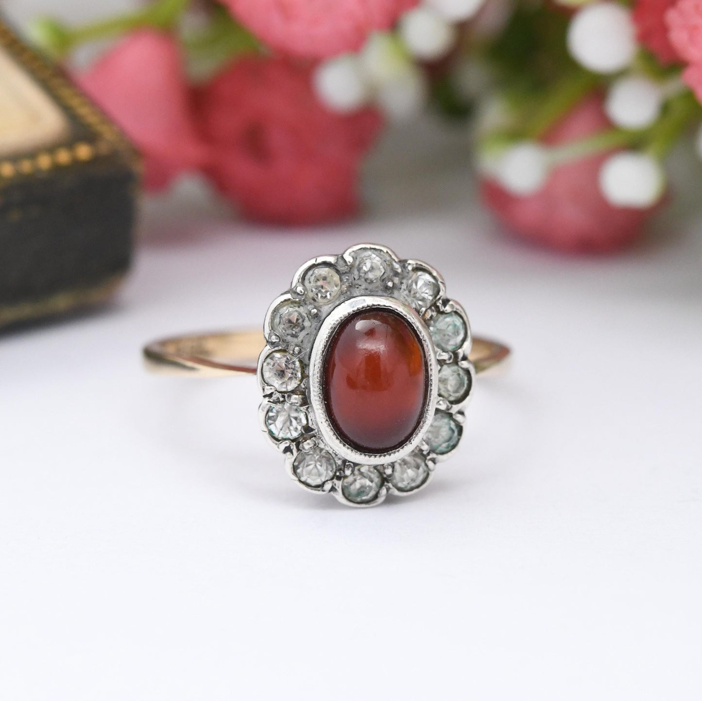 Vintage 9ct Gold & Sterling Silver Carnelian Paste Floral Halo Ring c. 1950 - Daisy Flower Ring Cocktail | UK Size - M 1/2 | US Size - 6 1/4