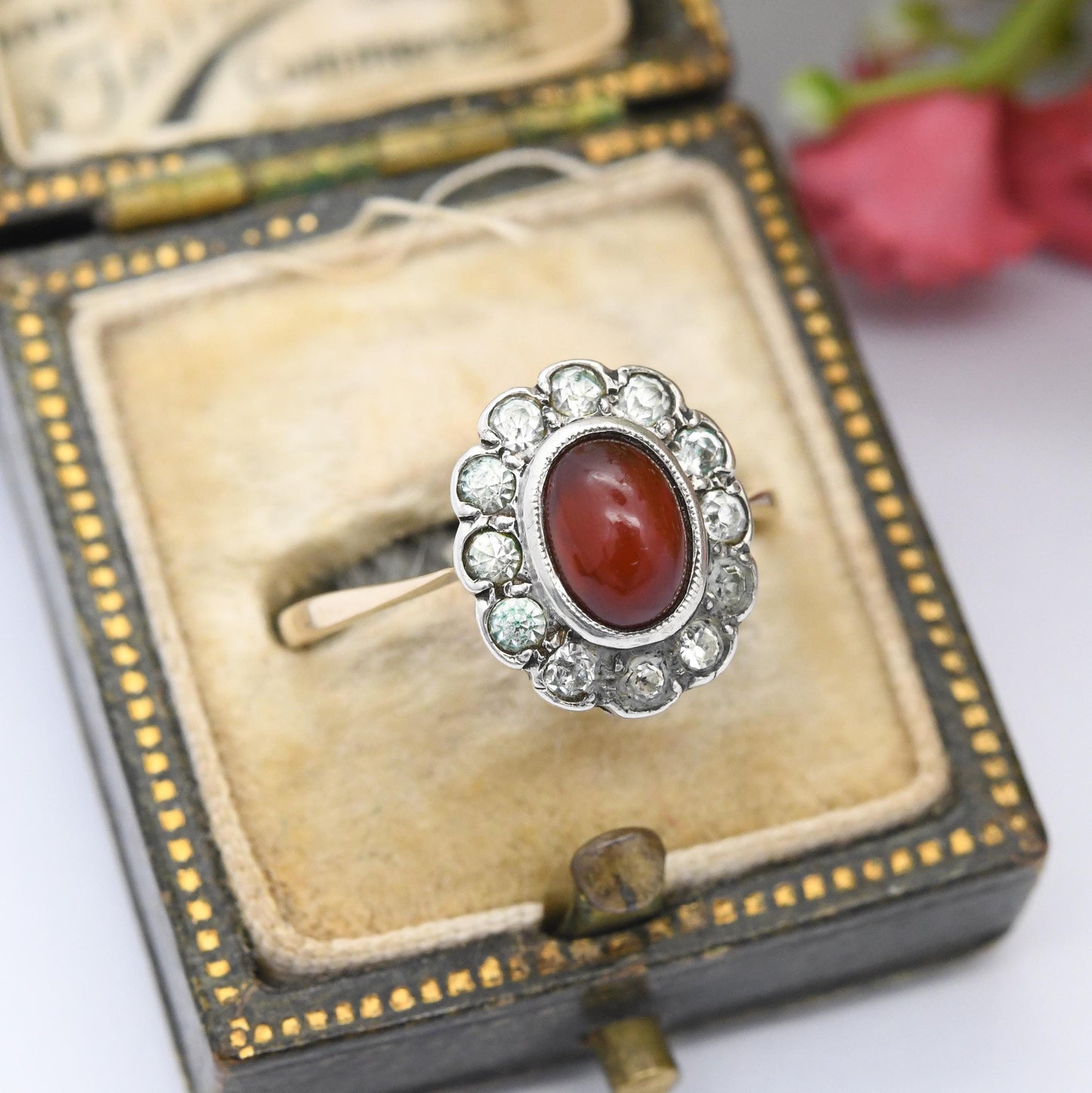 Vintage 9ct Gold & Sterling Silver Carnelian Paste Floral Halo Ring c. 1950 - Daisy Flower Ring Cocktail | UK Size - M 1/2 | US Size - 6 1/4