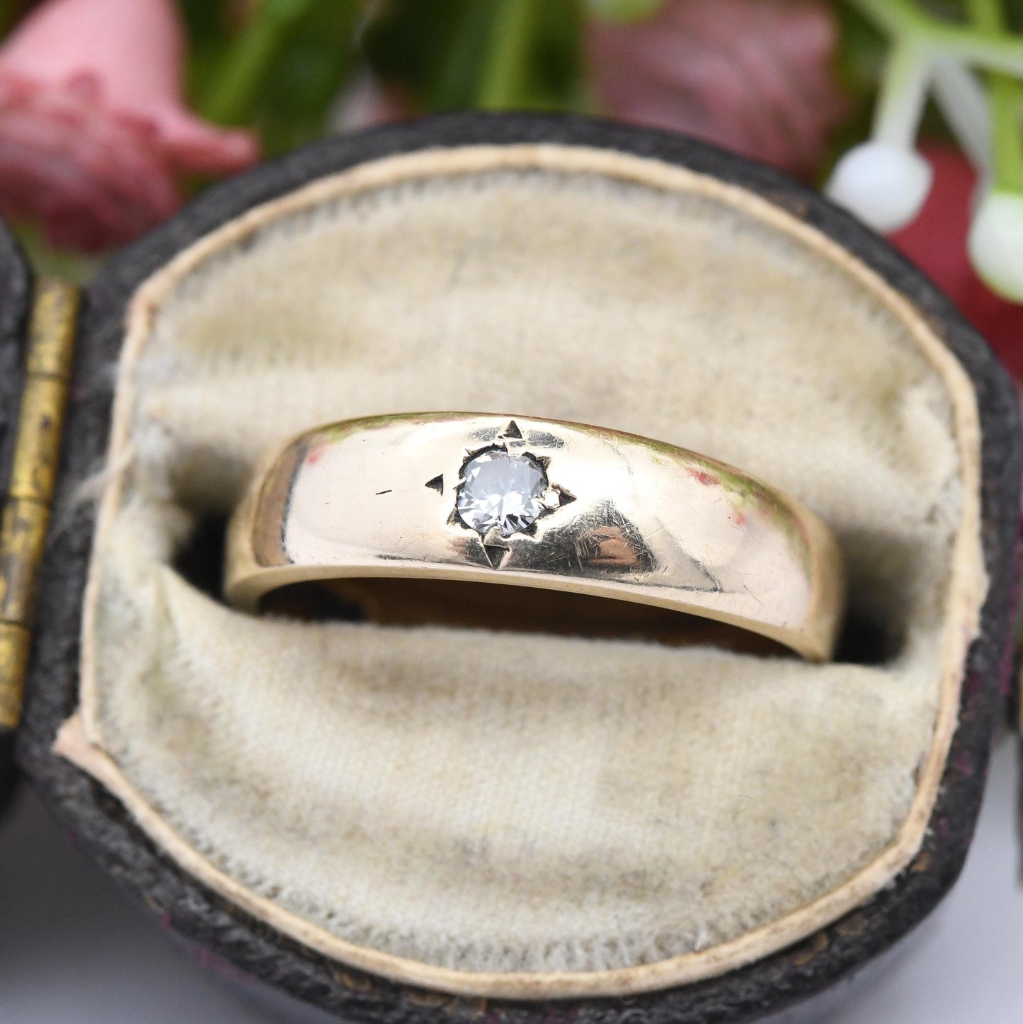 Vintage 9ct Gold Diamond Solitaire Gypsy Ring 1967 - Star Set Flush Stone Ring Rounded Band Men's Wedding Ring | UK Size - N US Size - 6 3/4