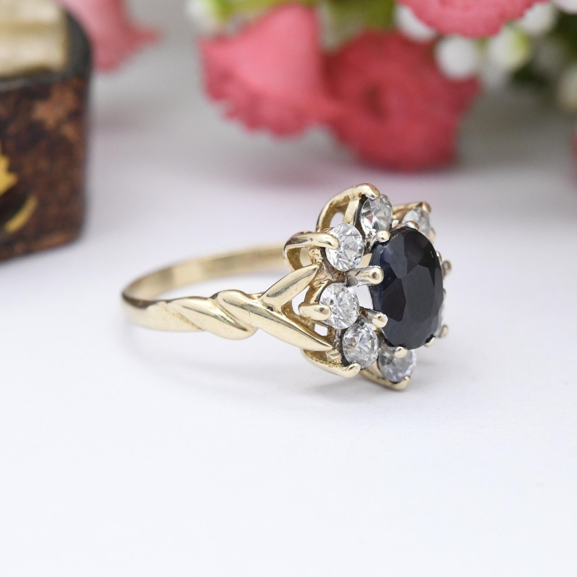 Vintage 9ct Gold Sapphire Floral Halo Ring 1985 - Twist Design Blue Stone CZ Cocktail Statement Ring | UK Size - K | US Size - 5 1/4